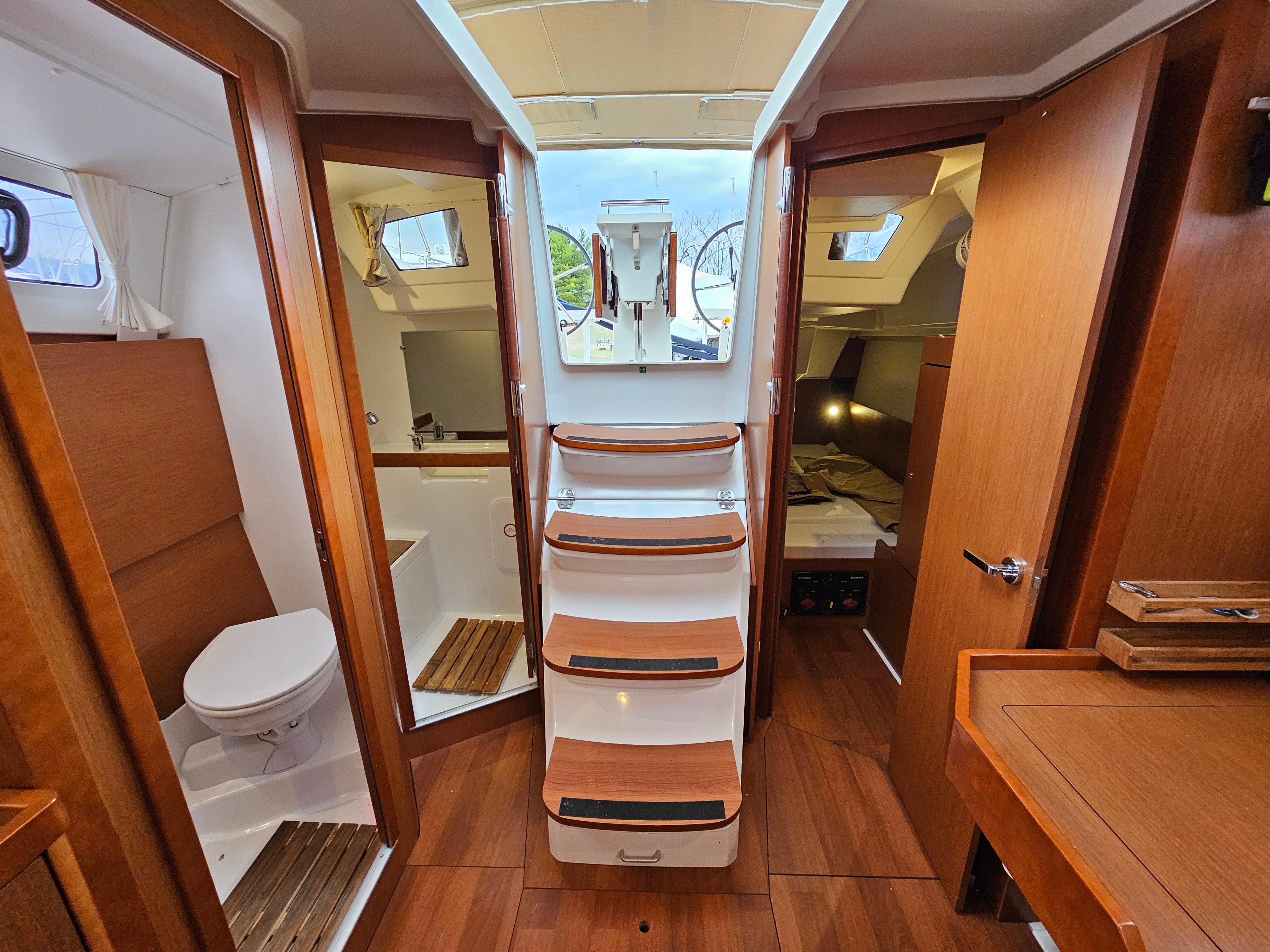 Yacht Photos Pics