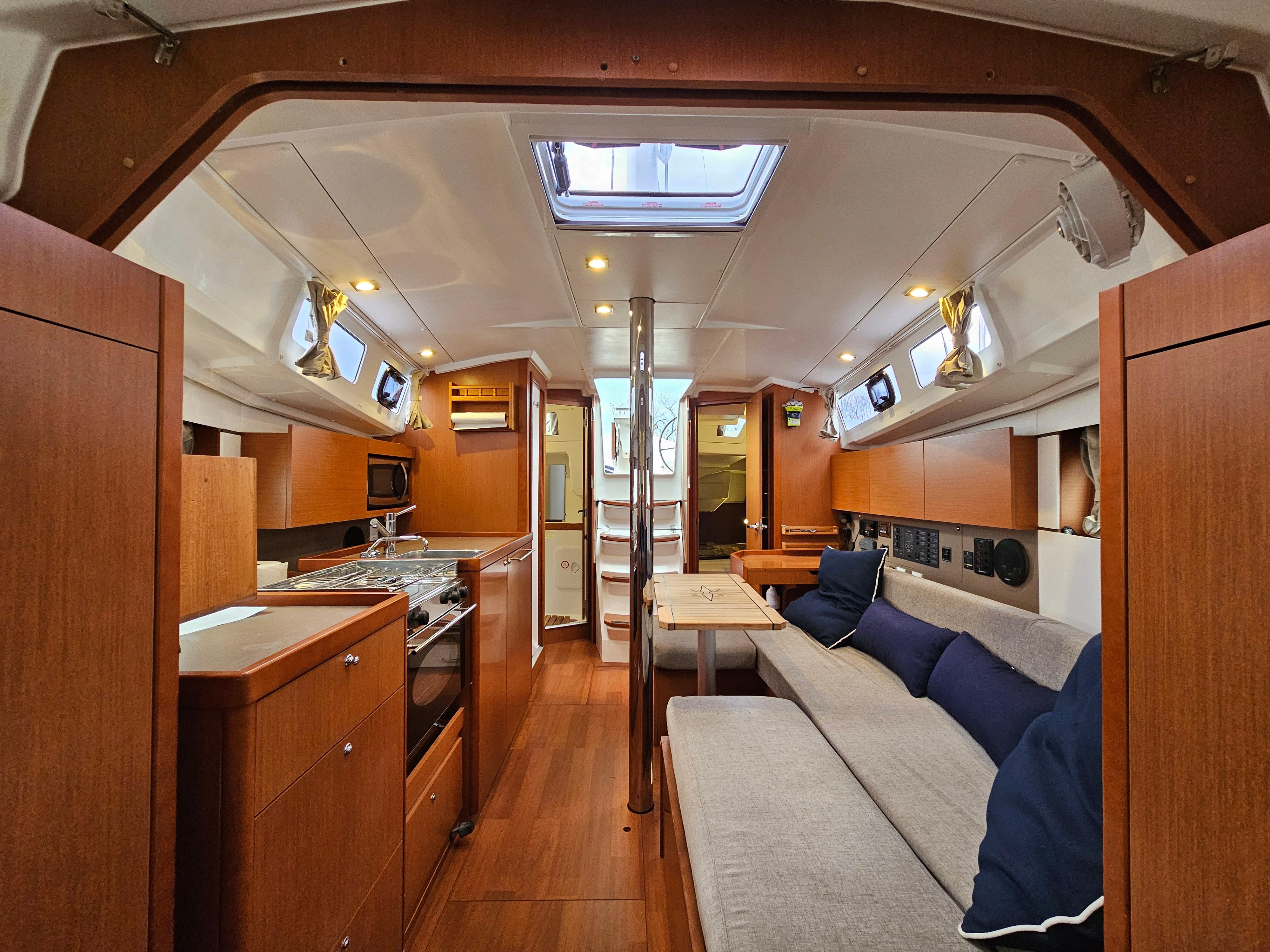 Yacht Photos Pics