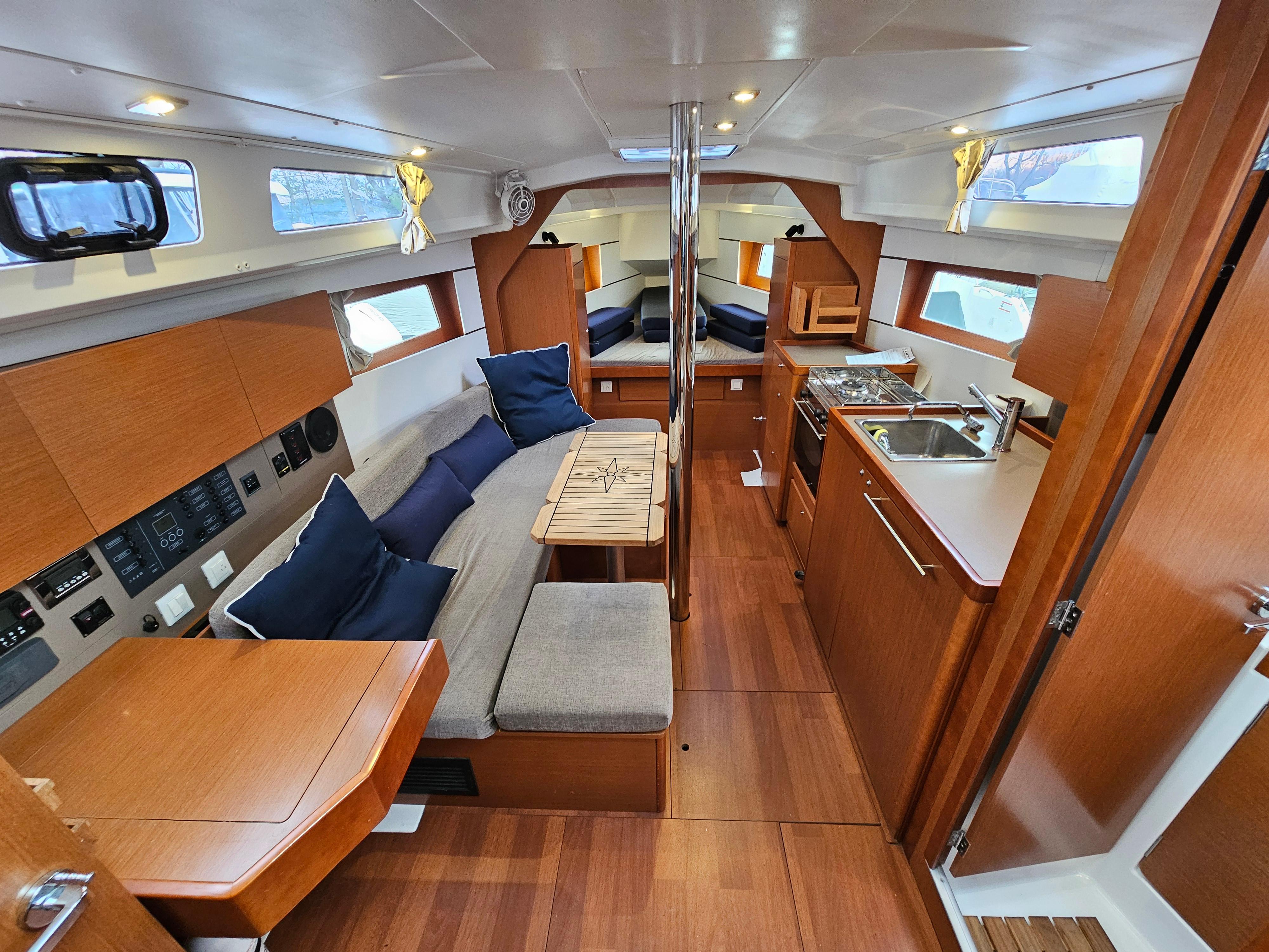 Yacht Photos Pics