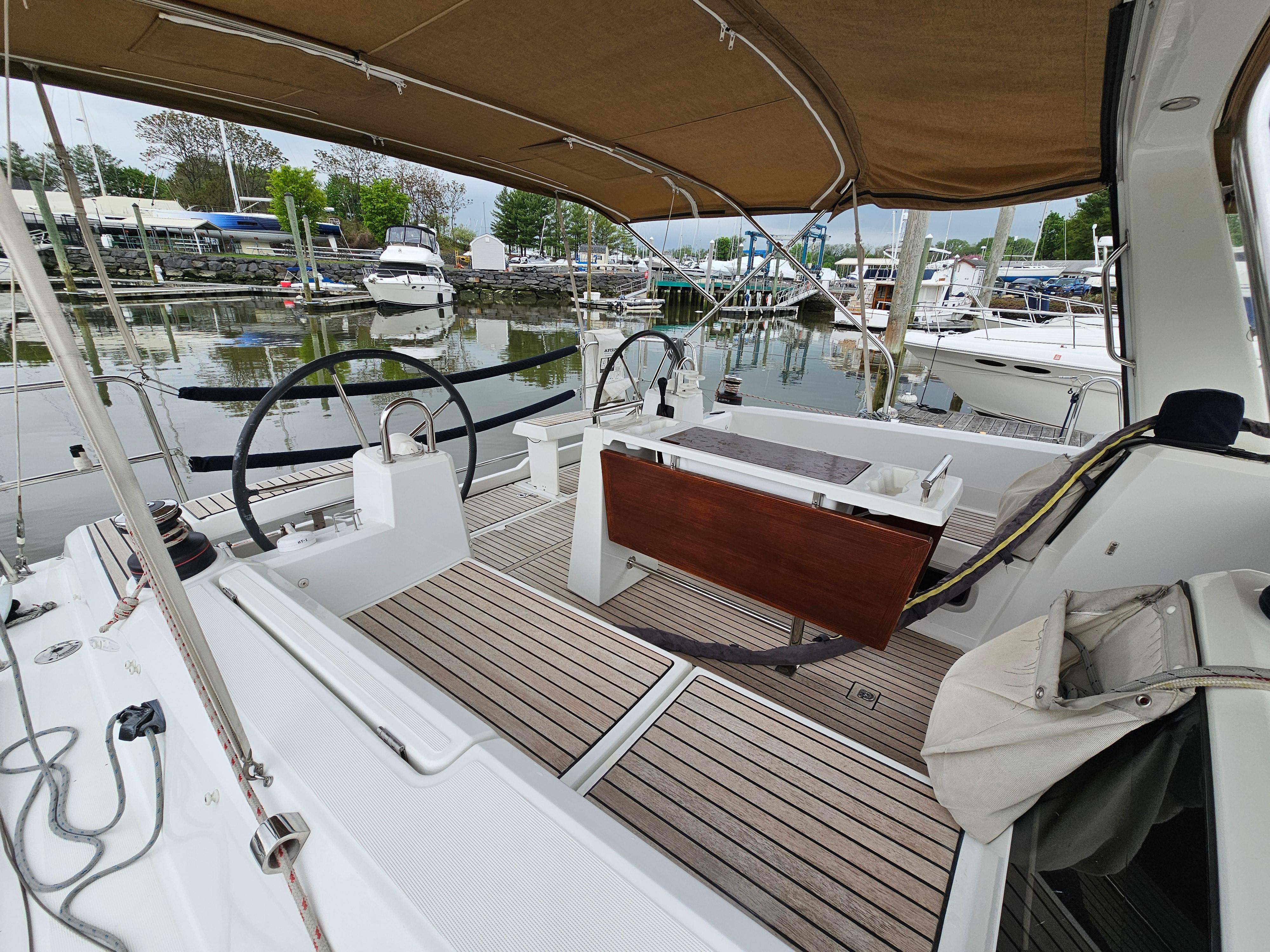 Yacht Photos Pics