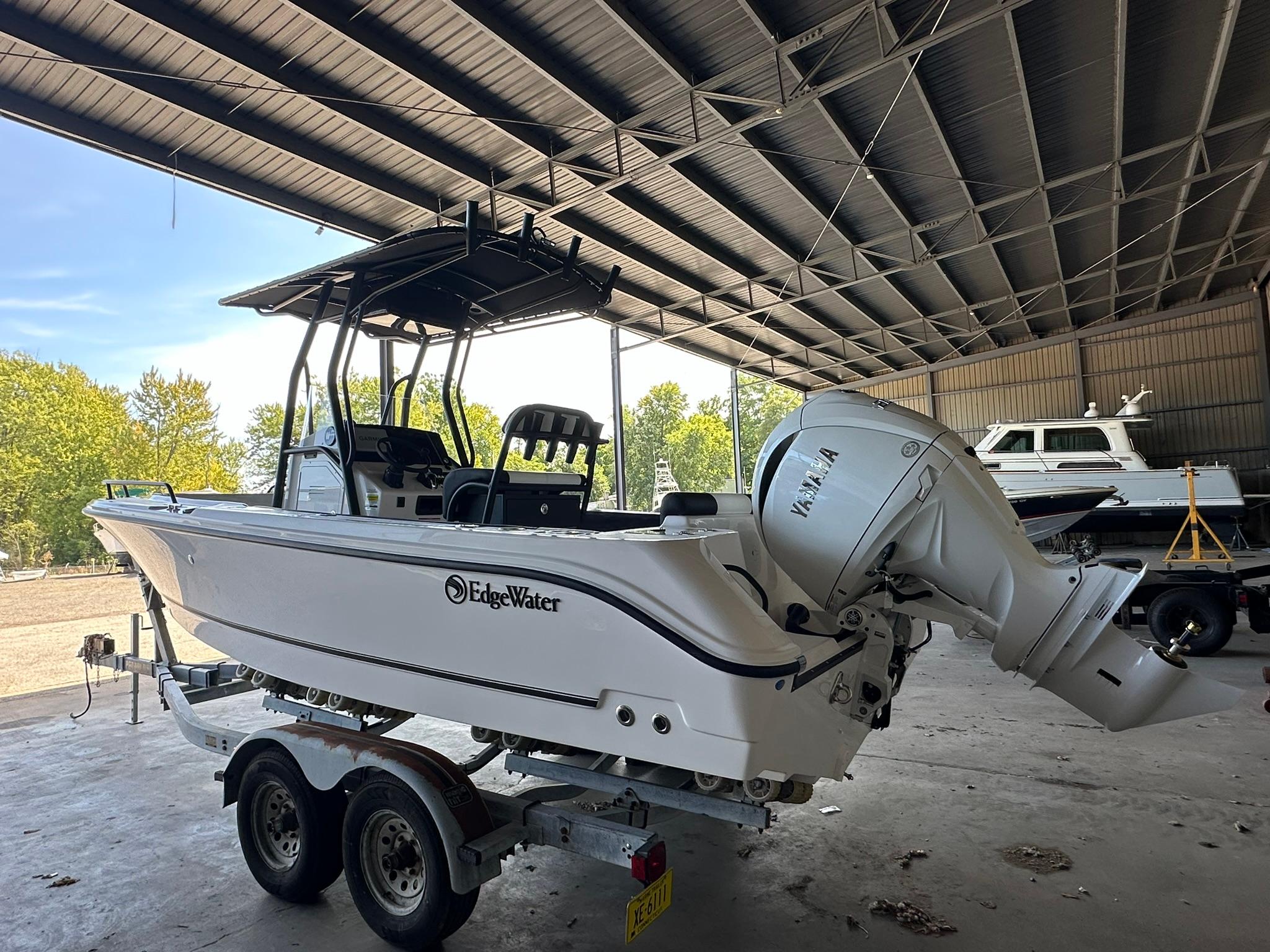 2025 Edgewater 208CC Center Console-2