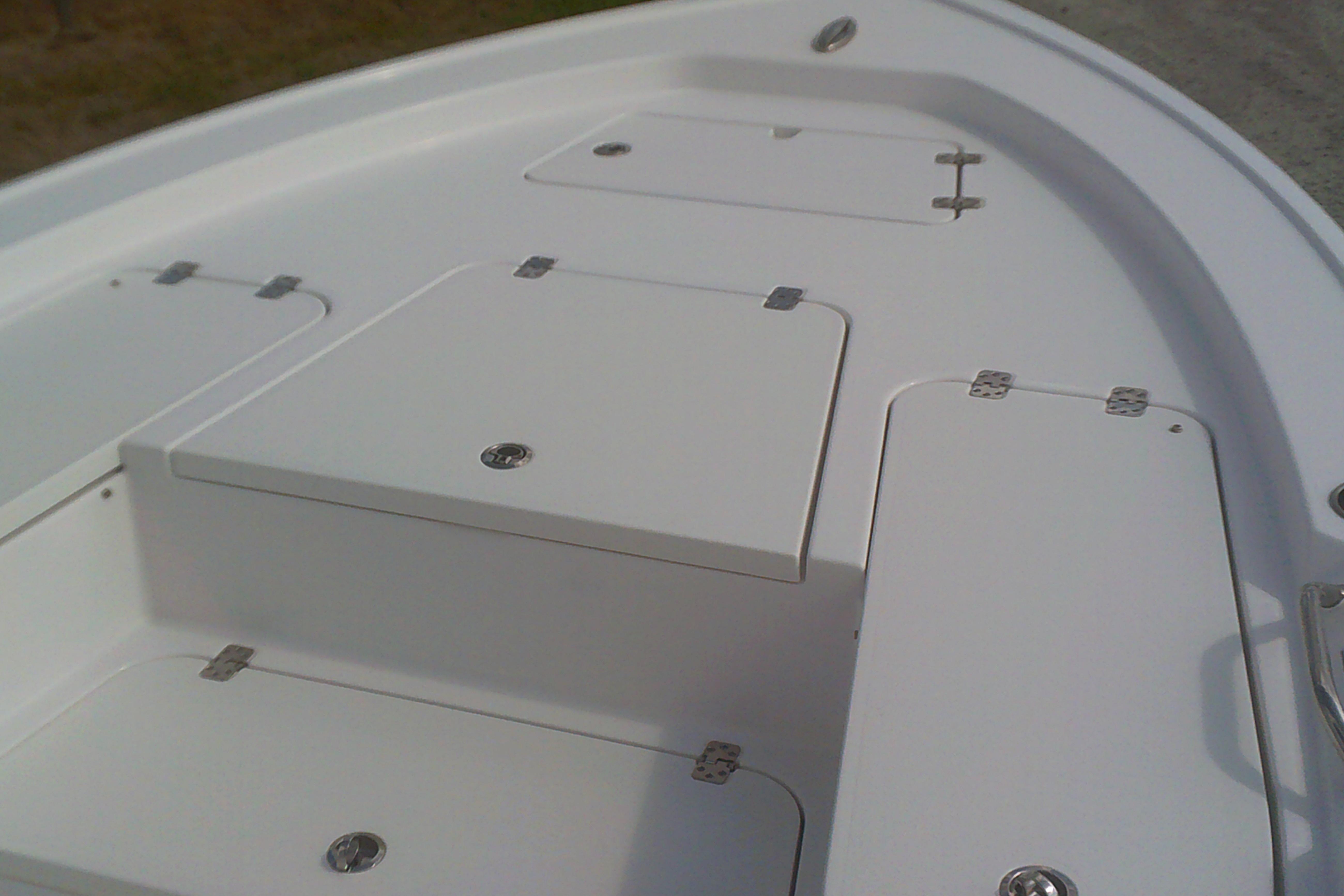 2025 Sportsman Masters 227 Bay Boat-5