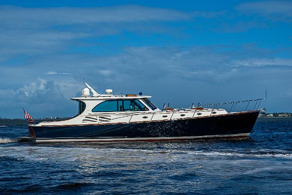 Photo of 2005 Hinckley 55'