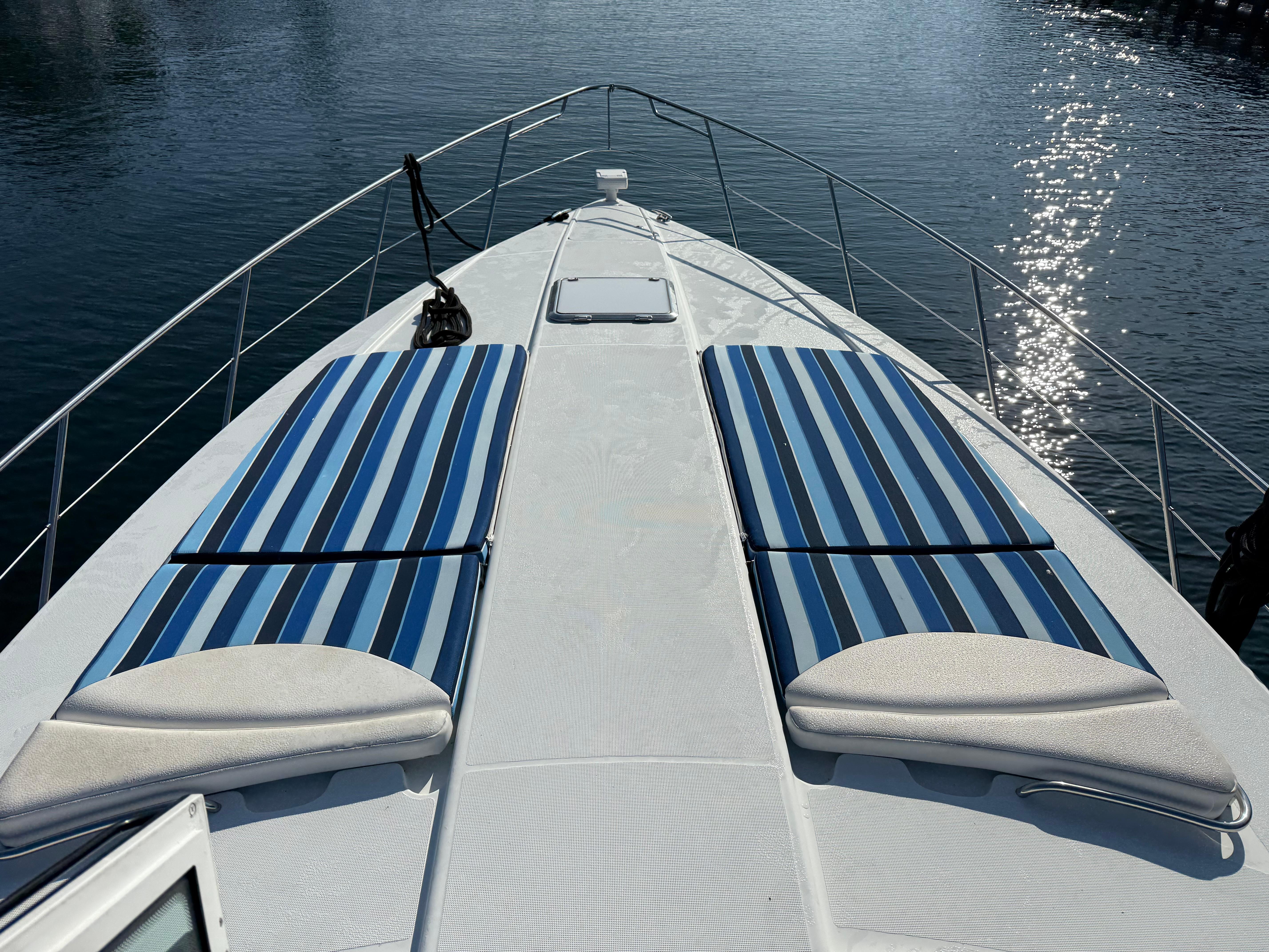 2010 Formula 45 Yacht #TBTW7772C inventory image at Sun Country Yachts, South Lake Union (Seattle) 2010 Formula 45 Yacht #TBTW7772C inventory image at Sun Country Yachts, South Lake Union (Seattle)