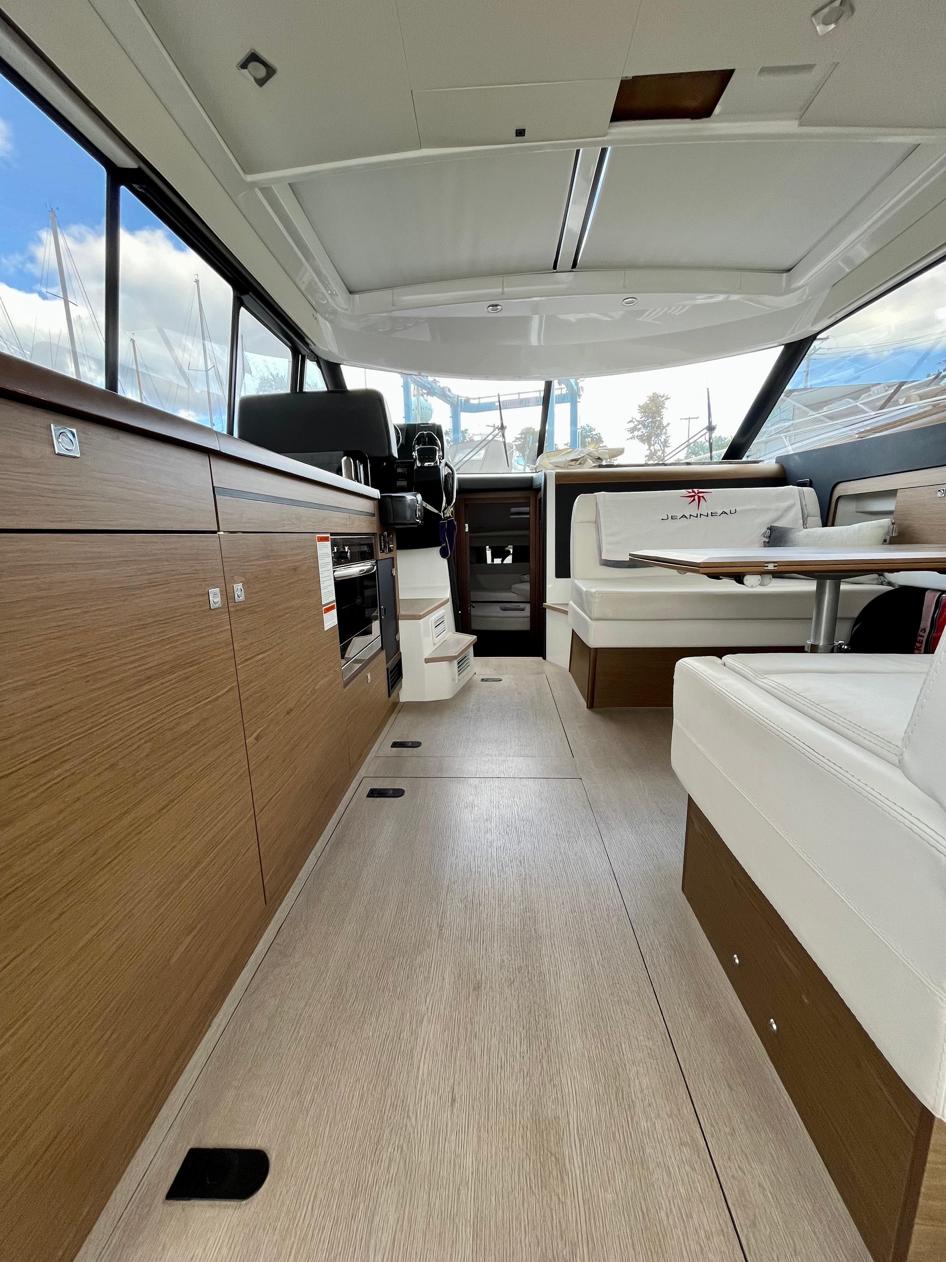 Yacht for Sale 36 Jeanneau Yachts Pentwater, MI Denison Yacht Sales