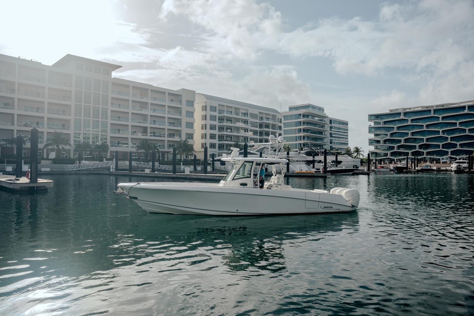 2014-boston-whaler-350-outrage-power-9871694-20250714114211699-1