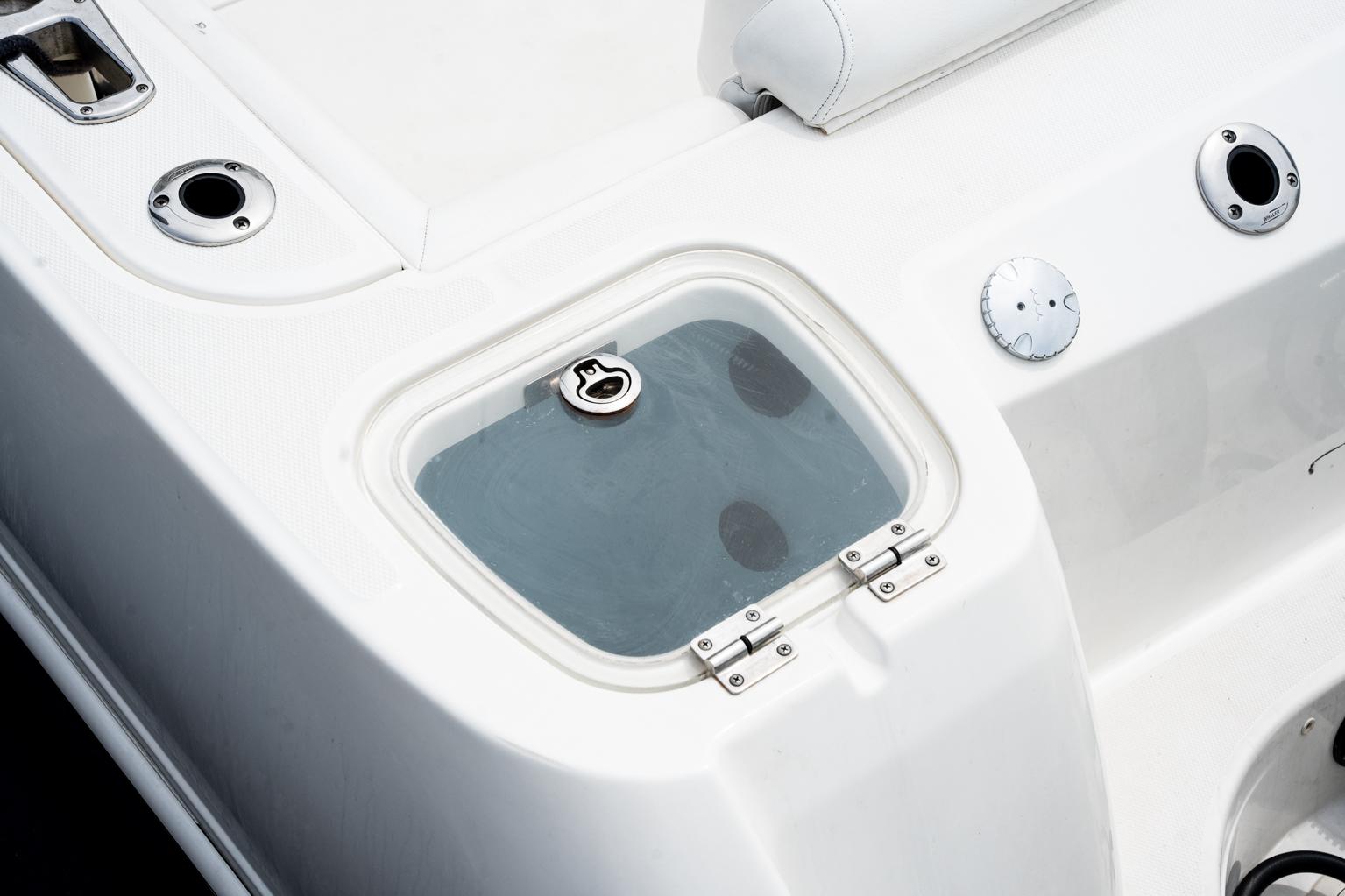 2014-boston-whaler-350-outrage-power-9871694-20250714114233381-1