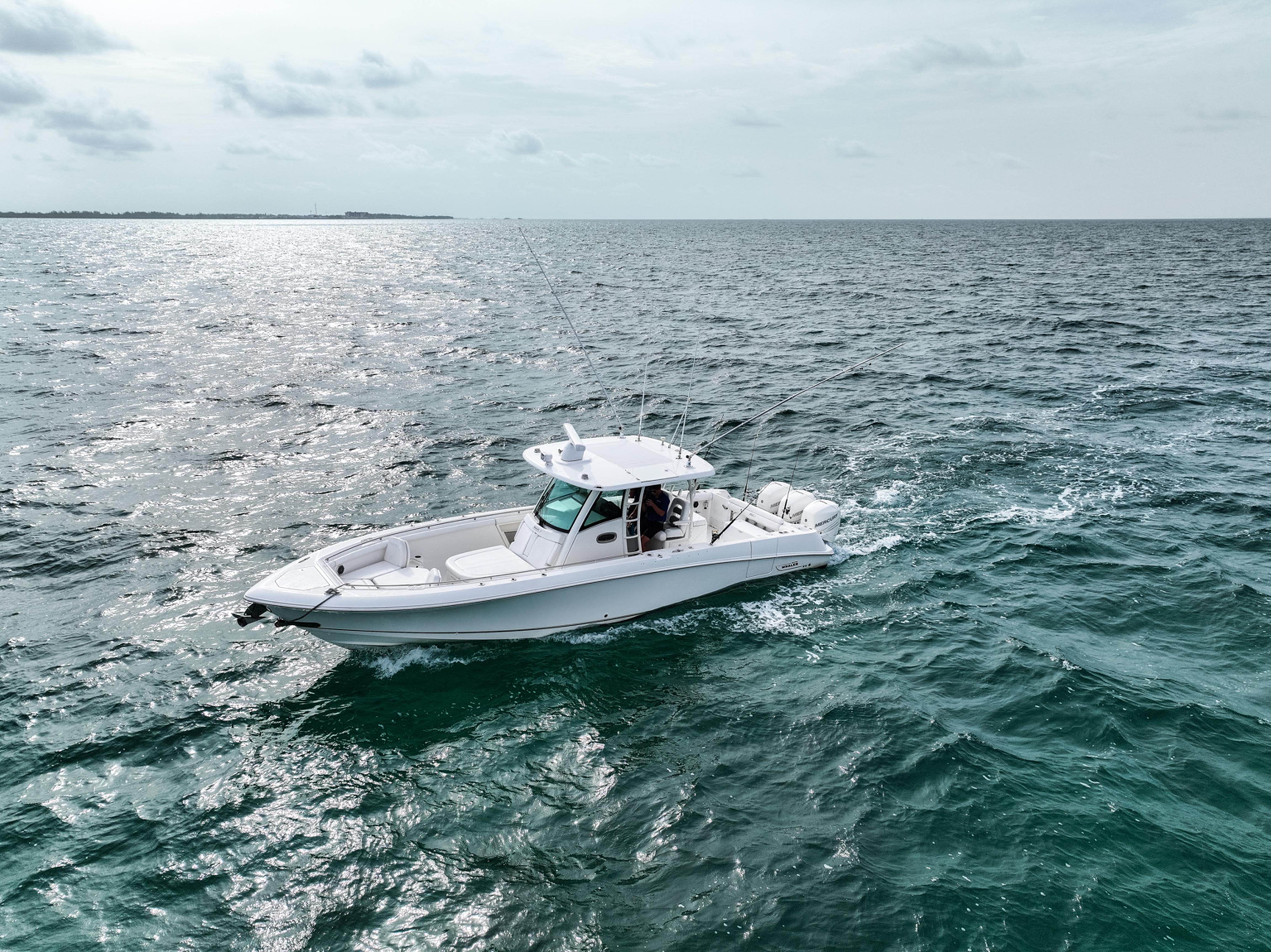 2014-boston-whaler-350-outrage-power-9871694-20250714114241275-1