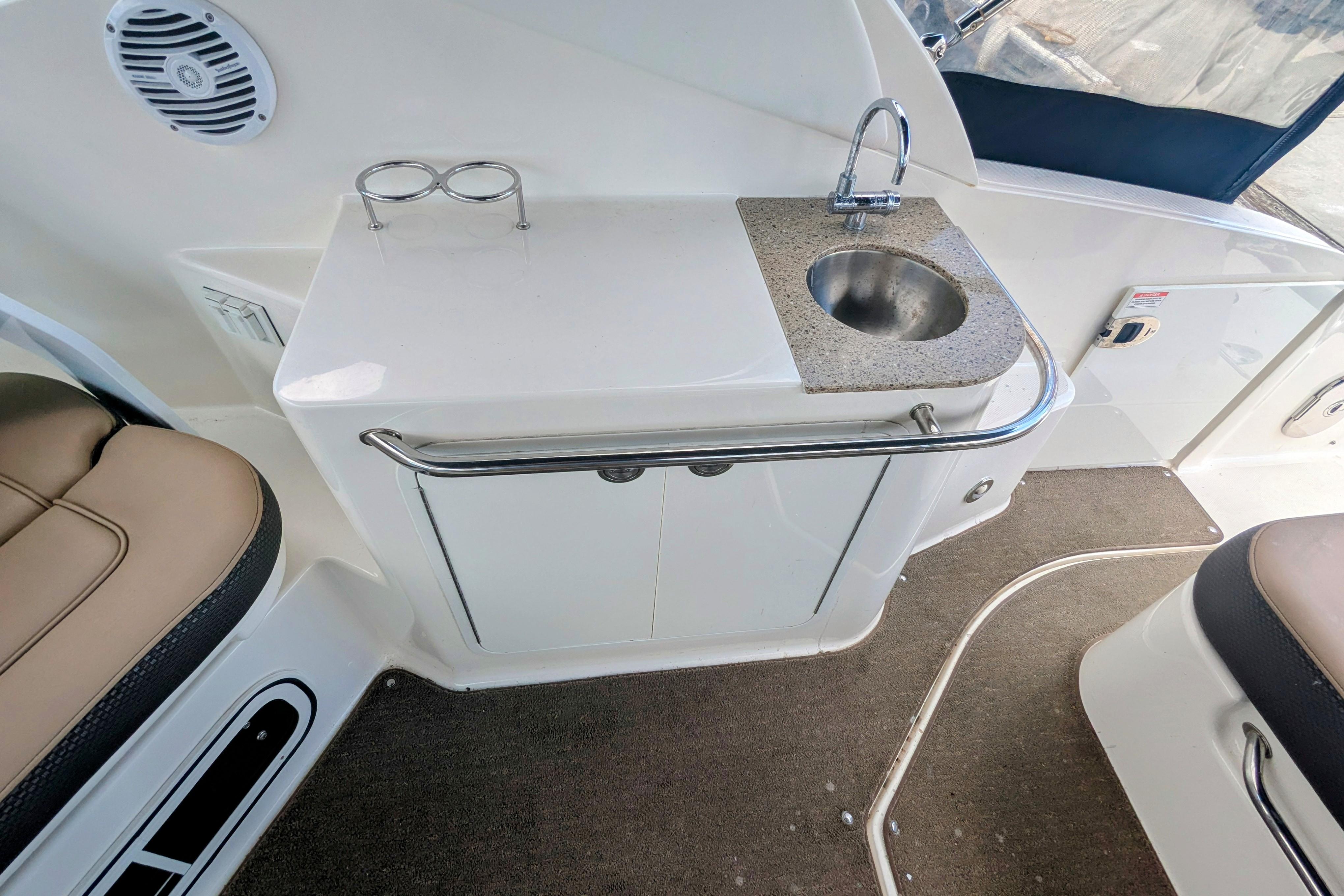 2017 Sea Ray Sundancer 280-16