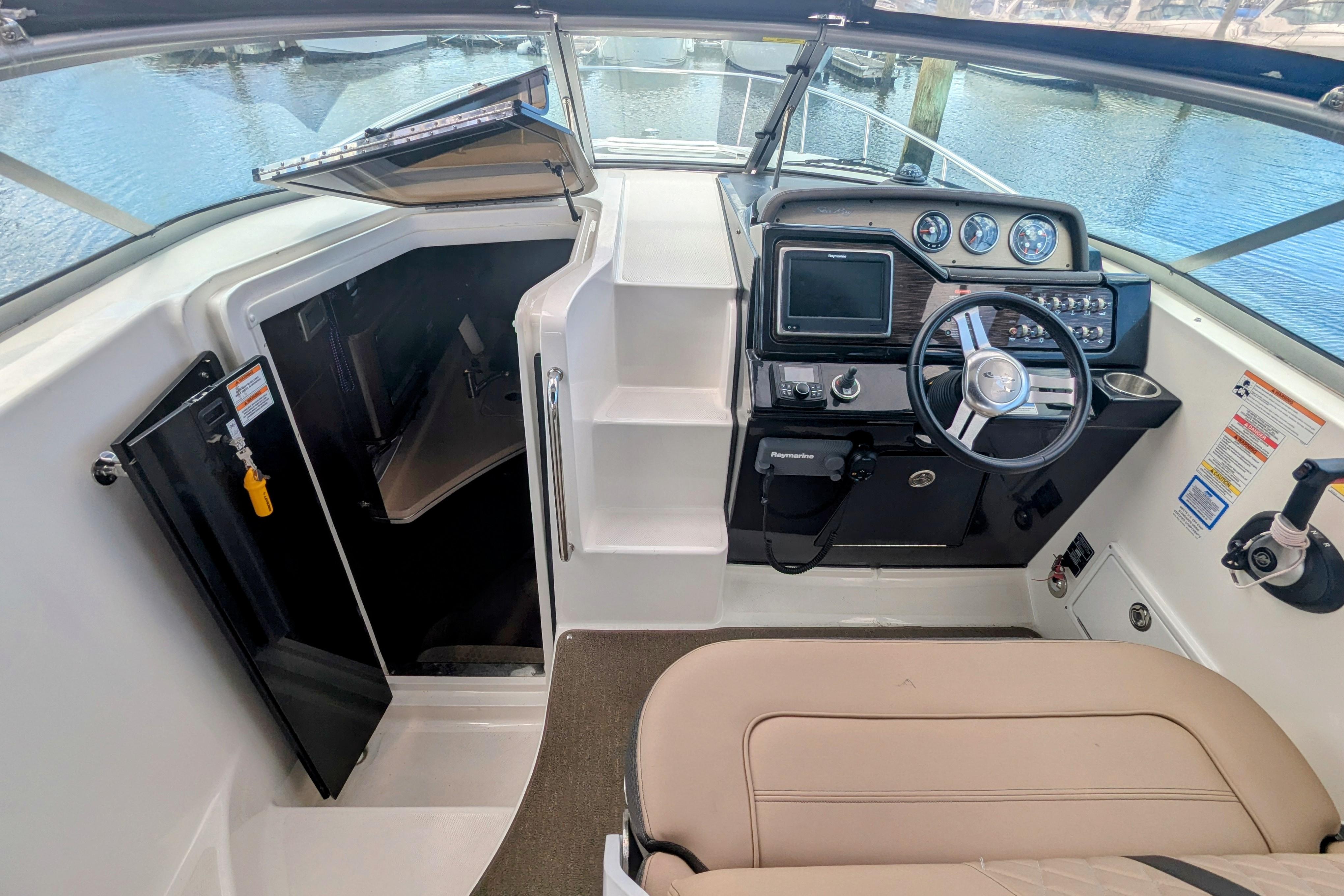 2017 Sea Ray Sundancer 280-11