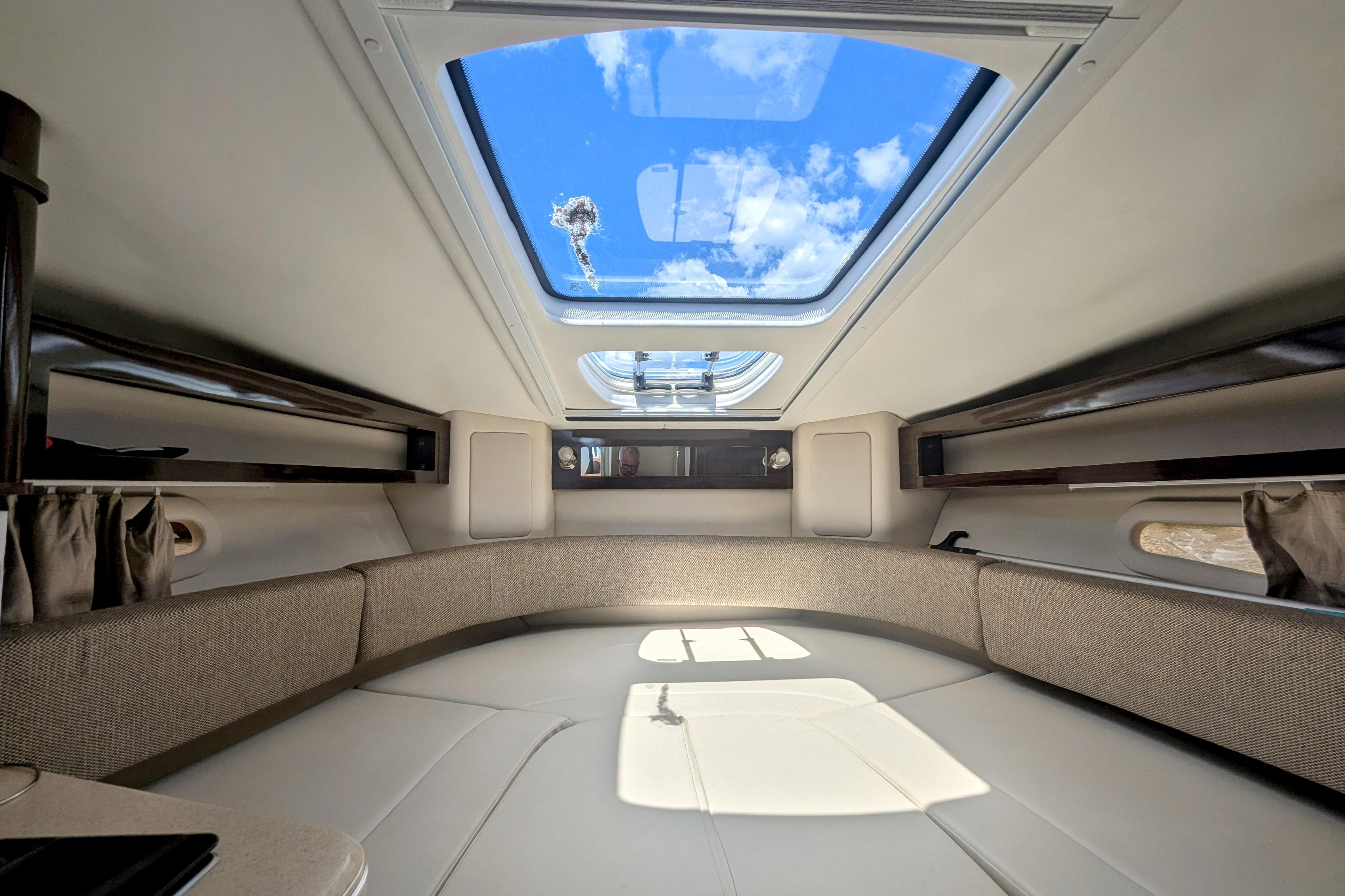 2017 Sea Ray Sundancer 280-27