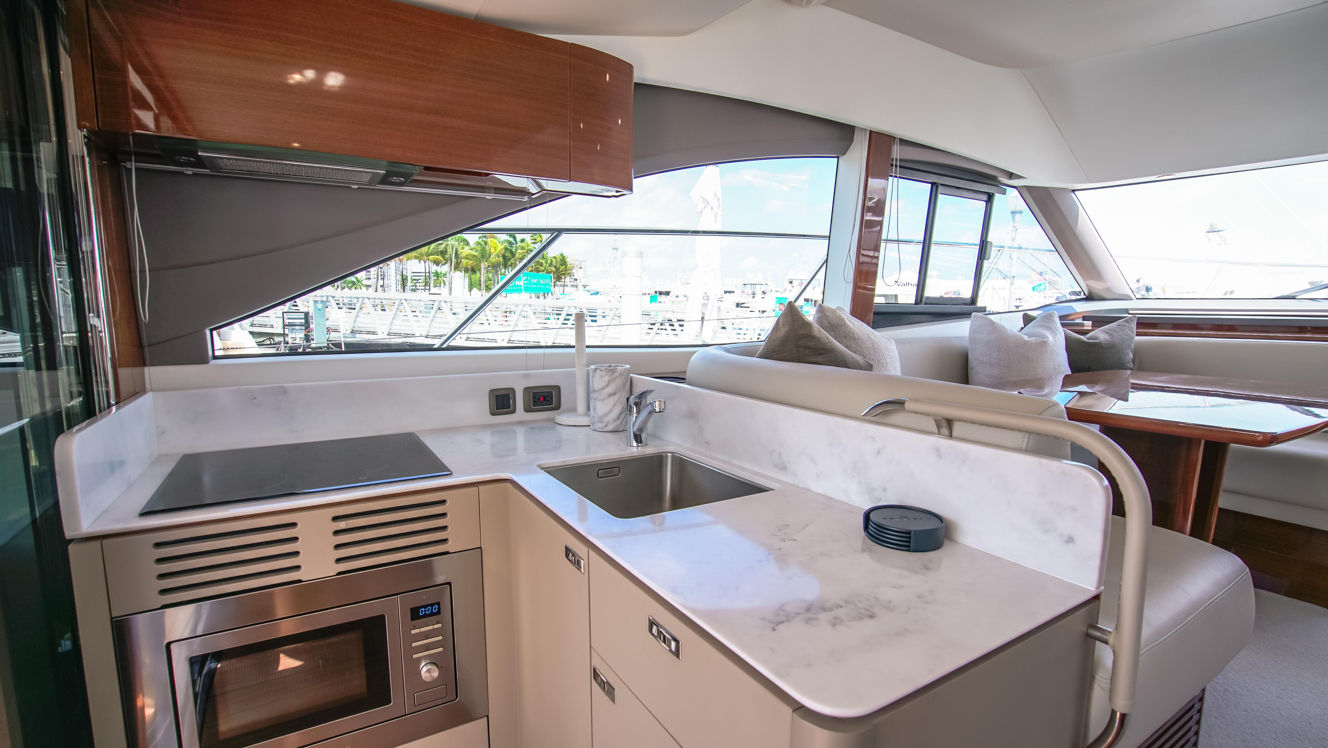 Princess F45 - Galley