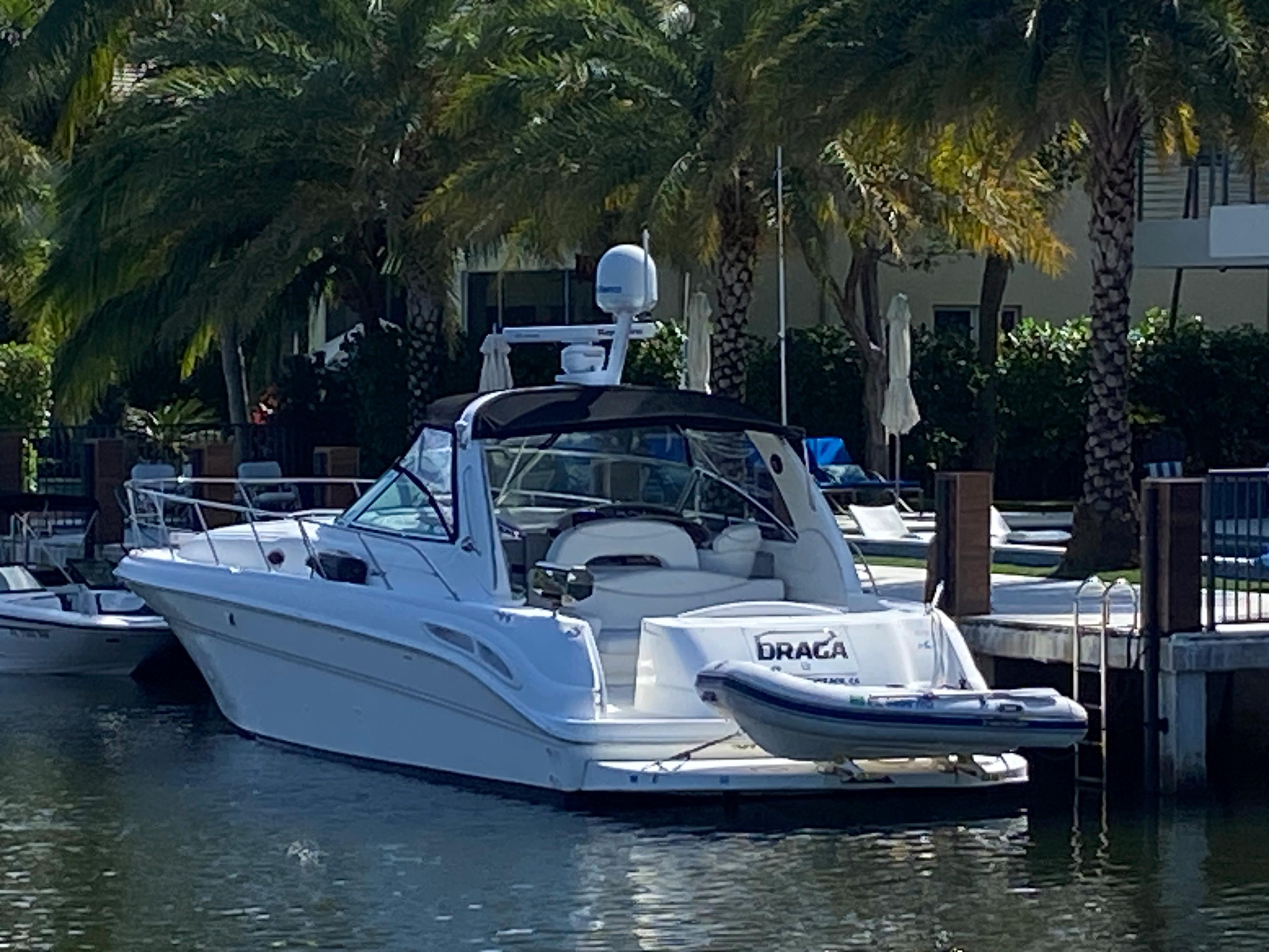 1999 Sea Ray 410 Express Cruiser