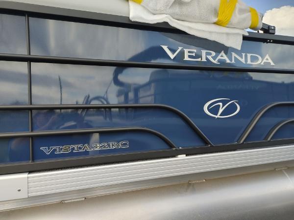 2021 Veranda boat for sale, model of the boat is VISTA22RC Bi-Toon & Image # 2 of 14