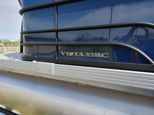 2021 Veranda boat for sale, model of the boat is VISTA22RC Bi-Toon & Image # 3 of 14