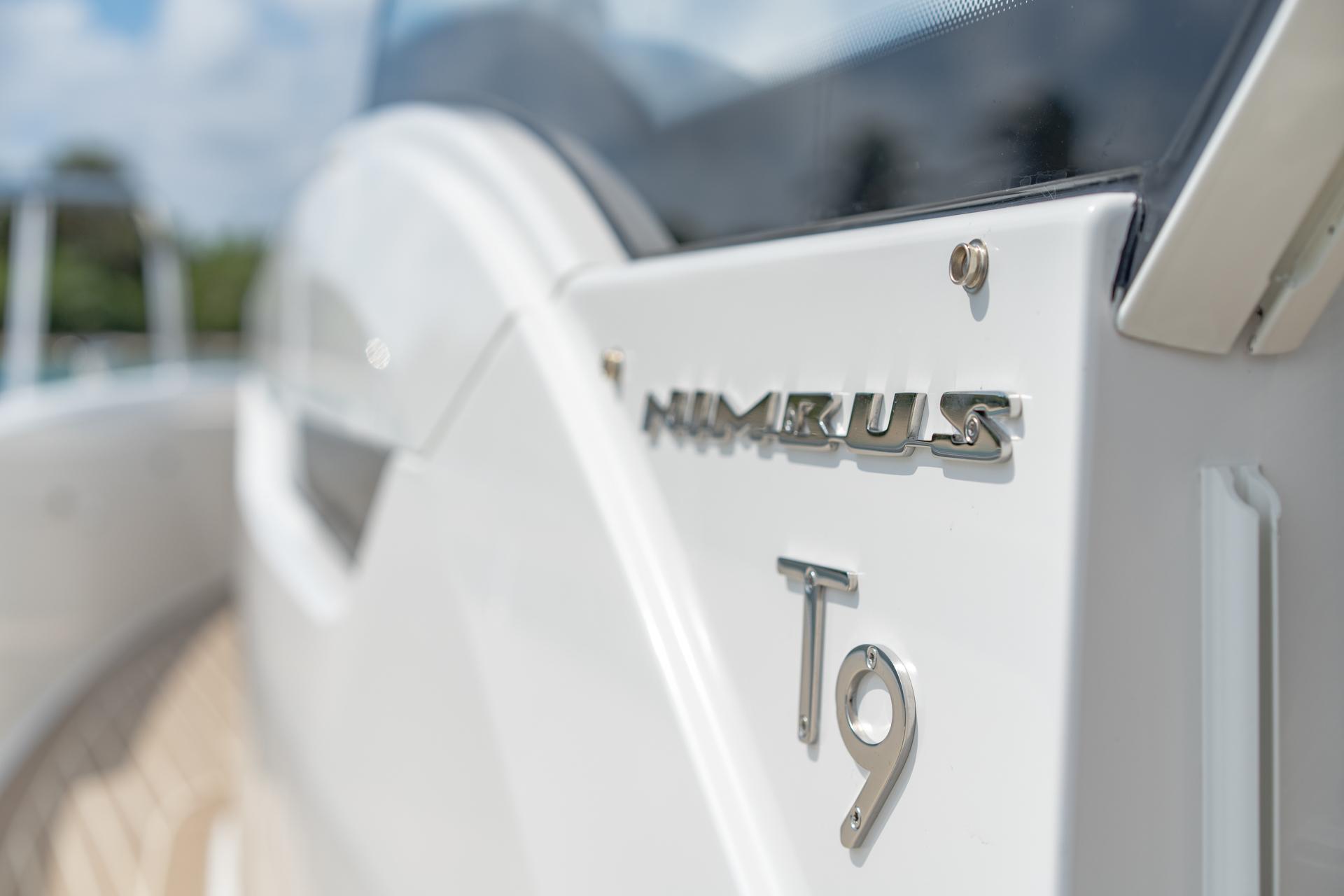 Nimbus Tender 9