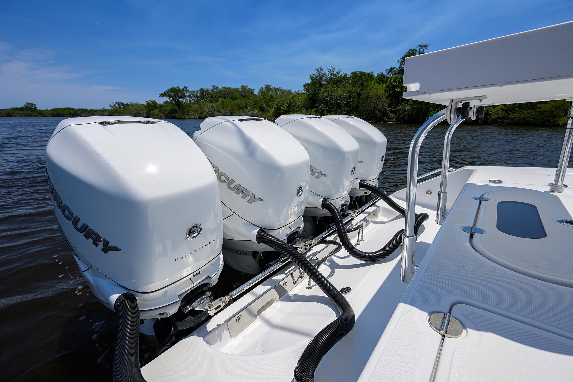 Bahama 41 Southern Accent - Engines