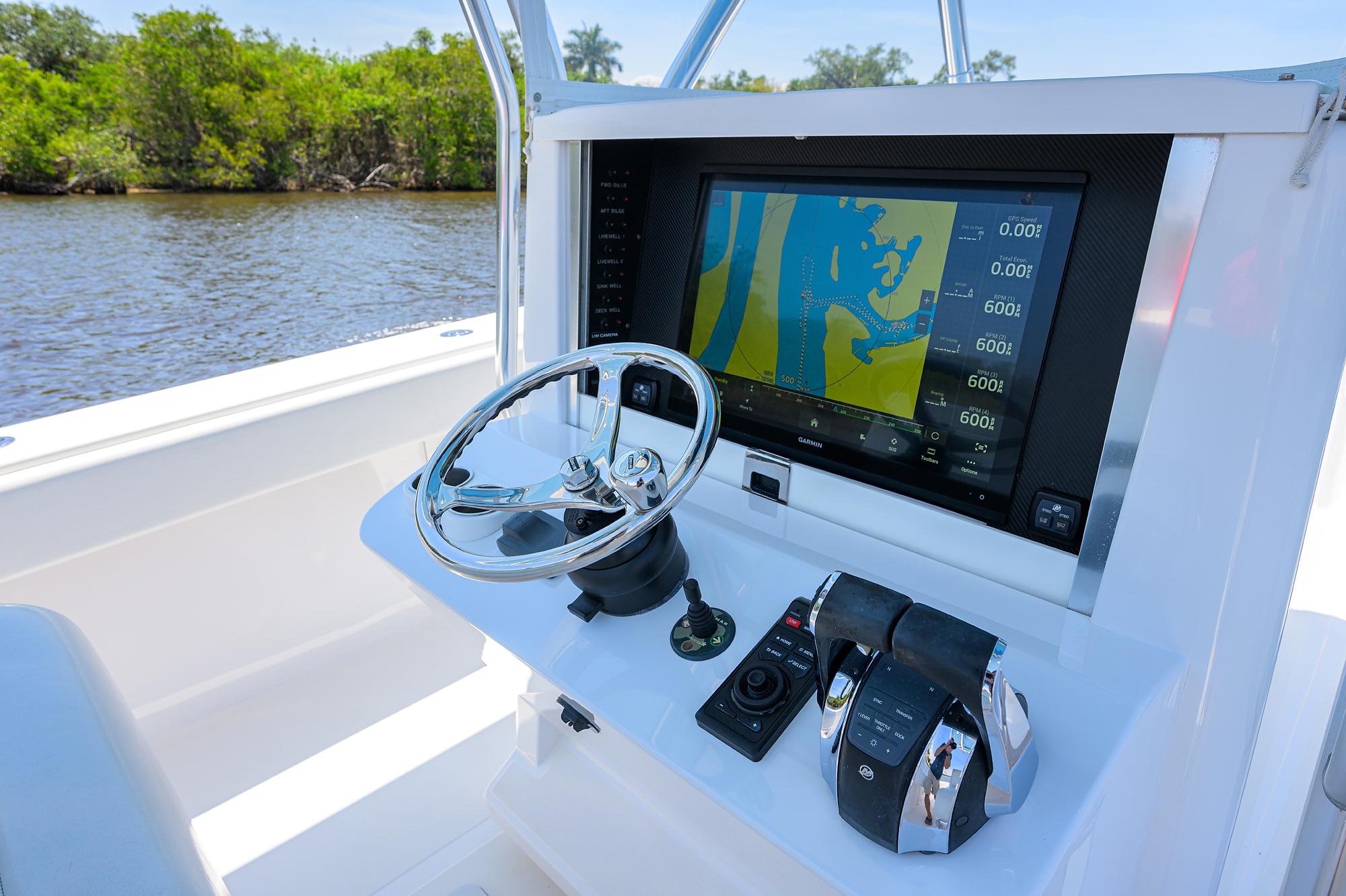 Bahama 41 Southern Accent - Console Electronics