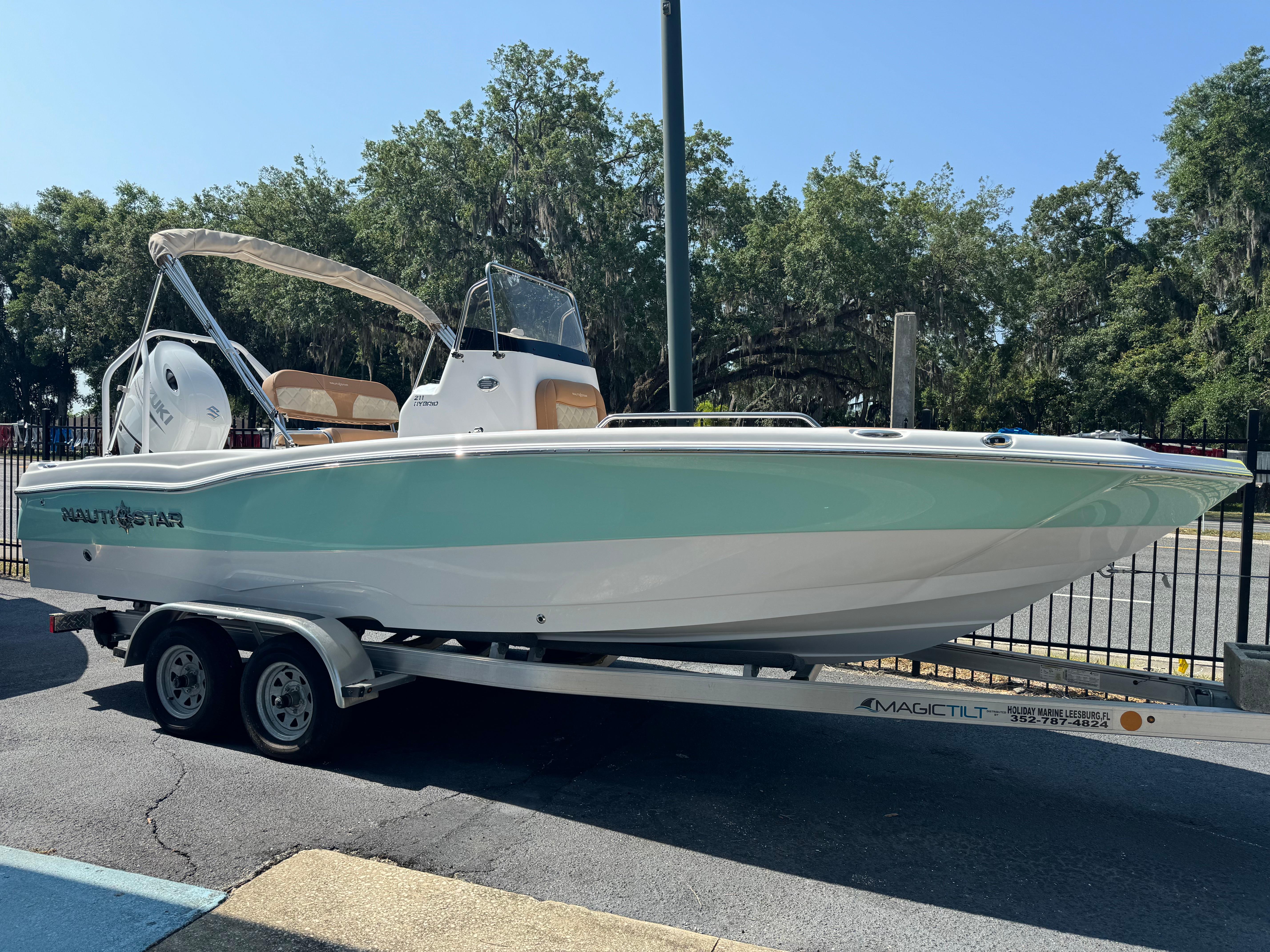 2024 Nauticstar 211 Hybrid