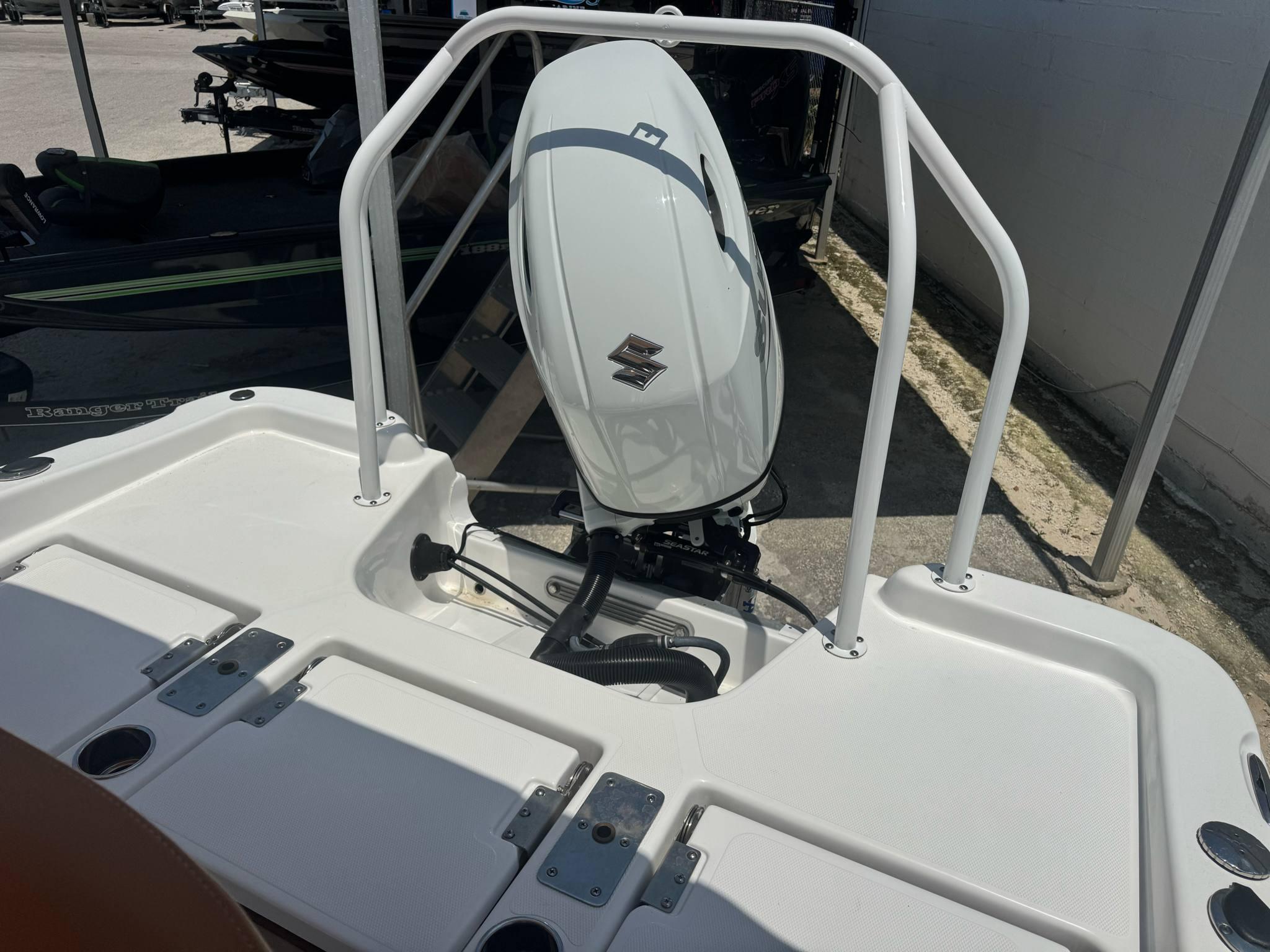 2024 Nauticstar 211 Hybrid-10