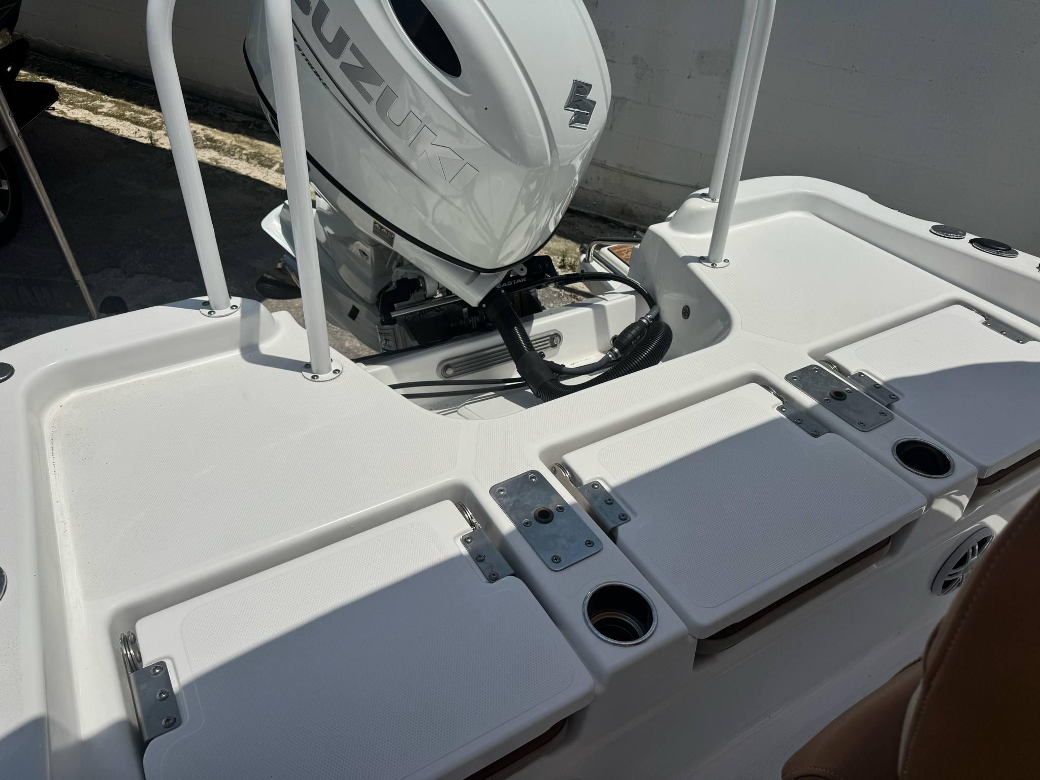 2024 Nauticstar 211 Hybrid-8