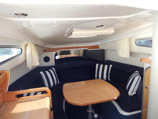 2001 Sealine S24 Sports Cruiser