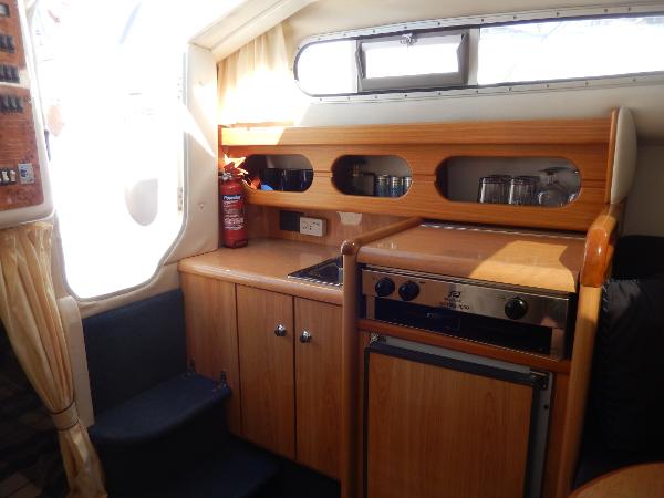2001 Sealine S24 Sports Cruiser