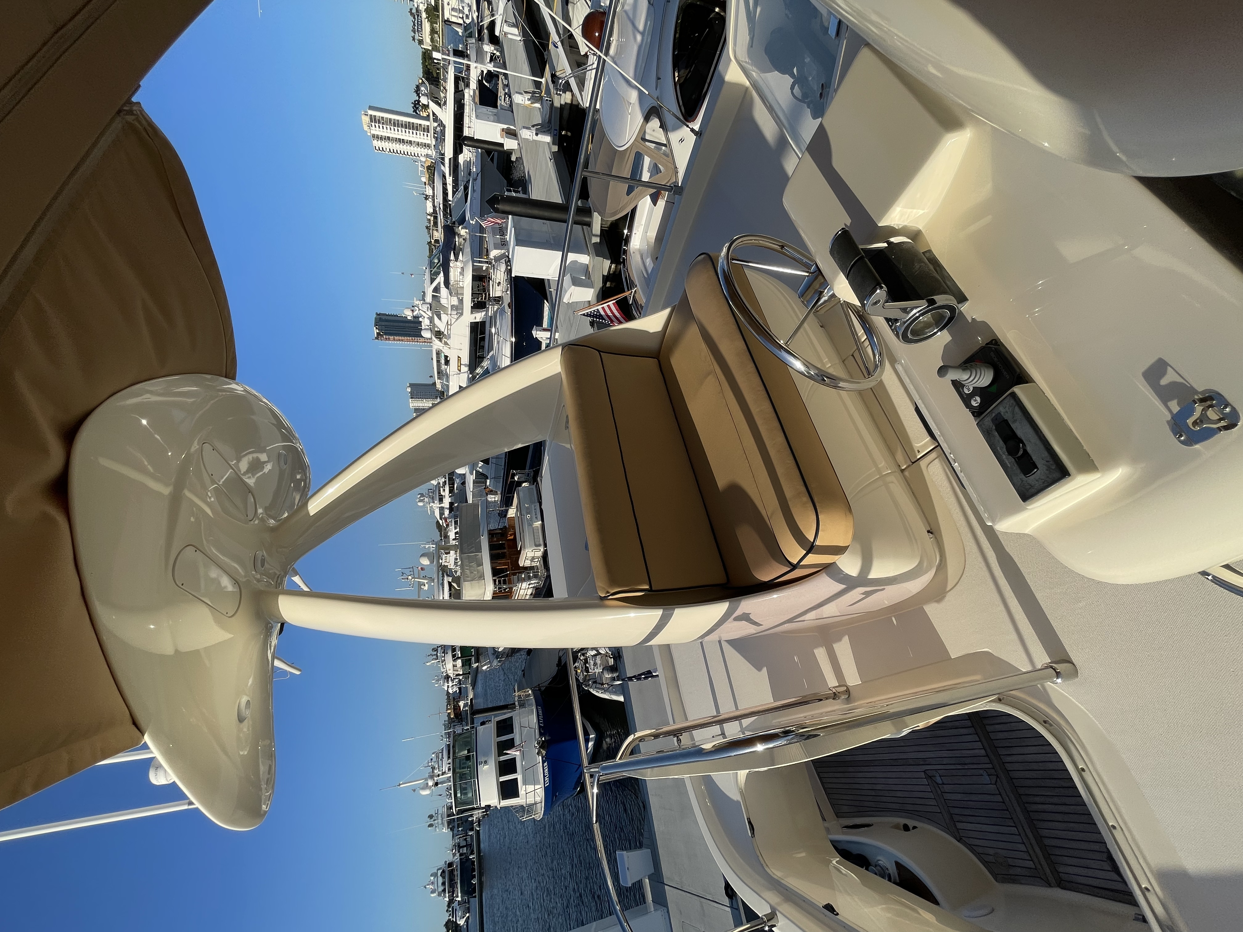 Ce Lu Yacht Photos Pics Flybridge helm seat aft