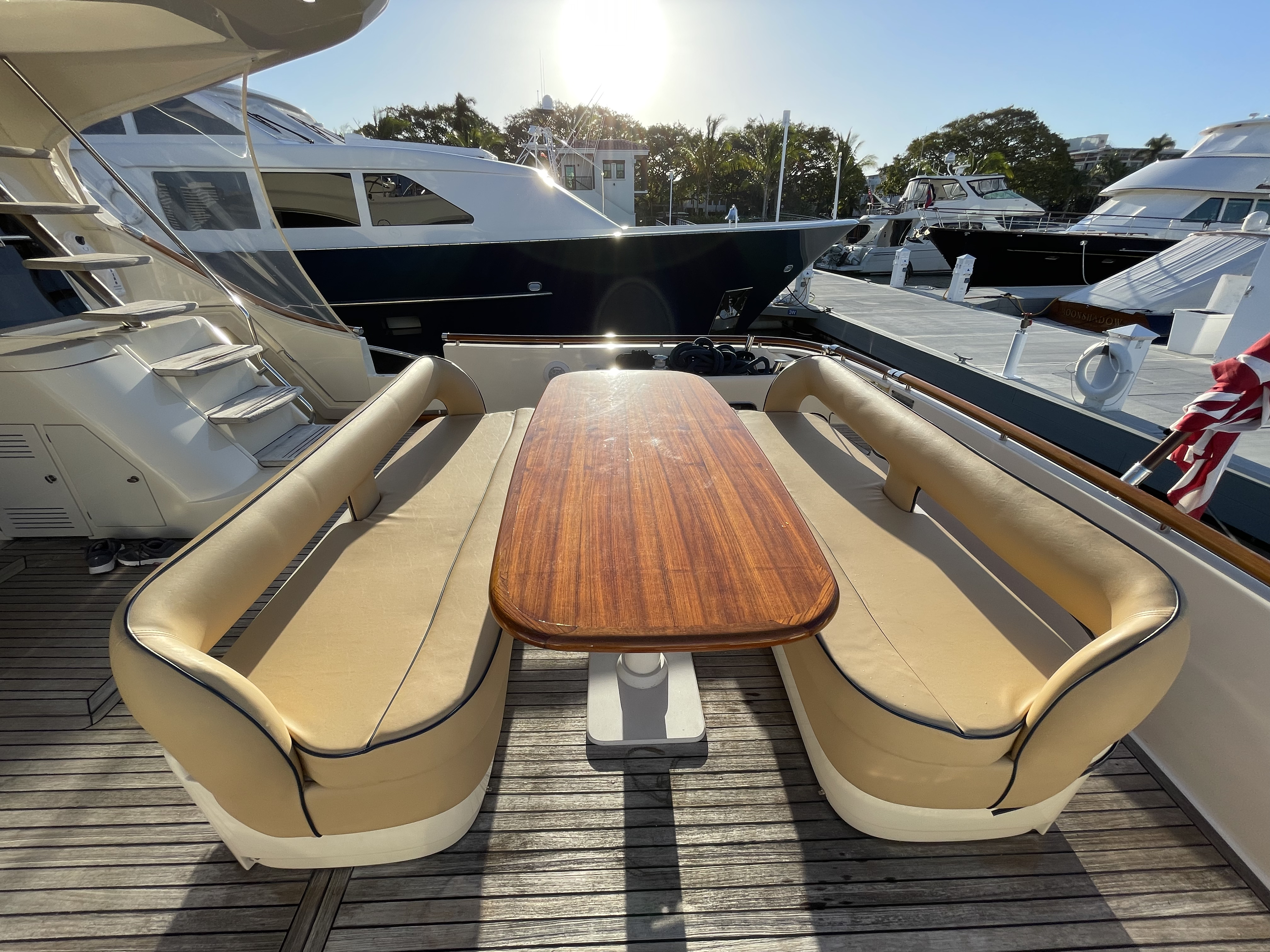 Ce Lu Yacht Photos Pics Aft deck seating