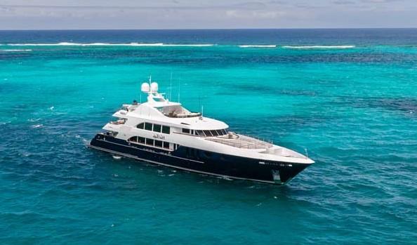2005 Trinity Yachts Tri-Deck NICOLE EVELYN