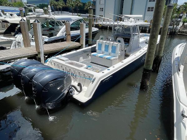 42' Invincible, Listing Number 100917447, Image No. 19