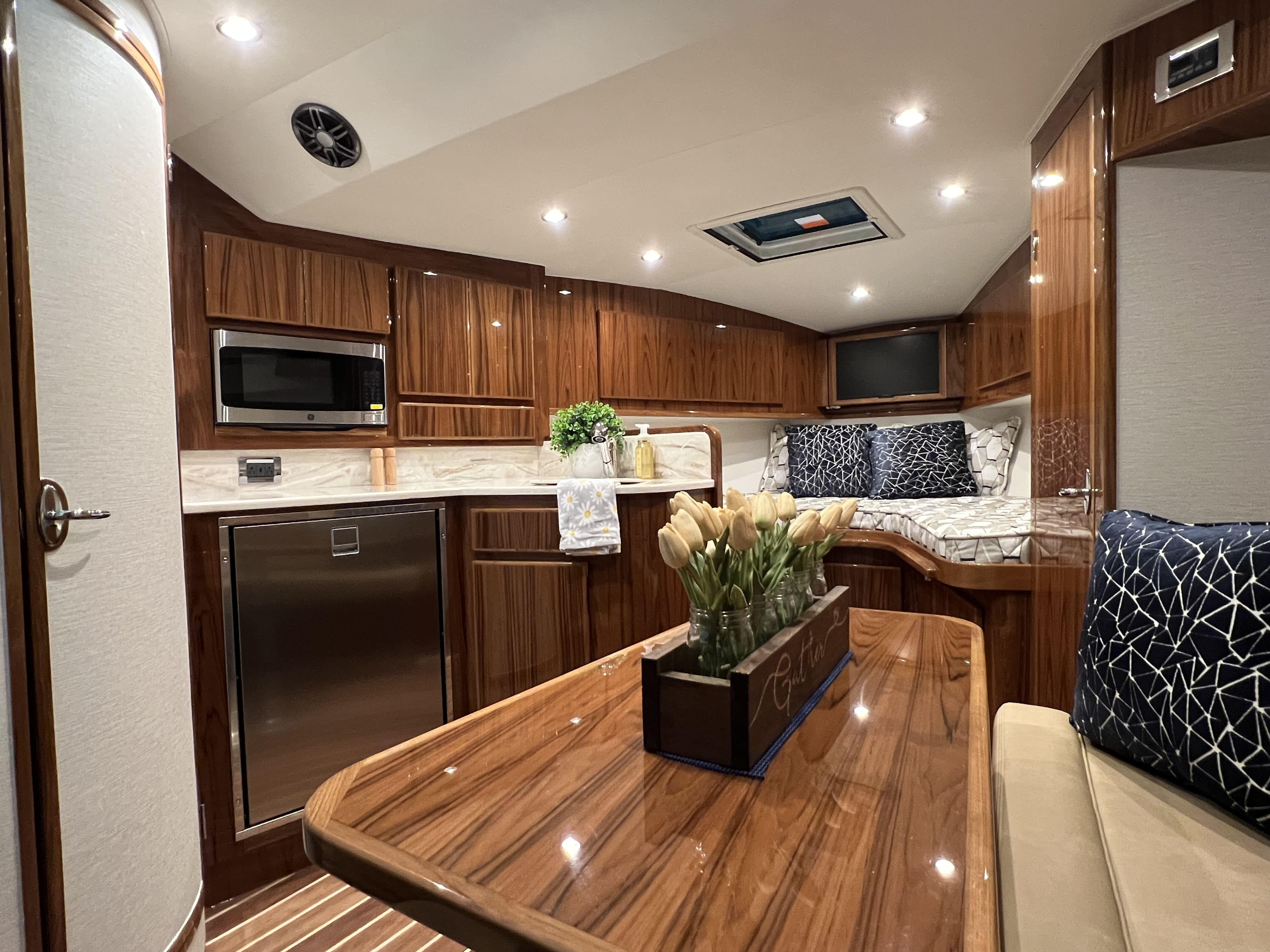 Henriques-35 Express Hardtop 2025 -NJ-US-9771728 | Thumbnail