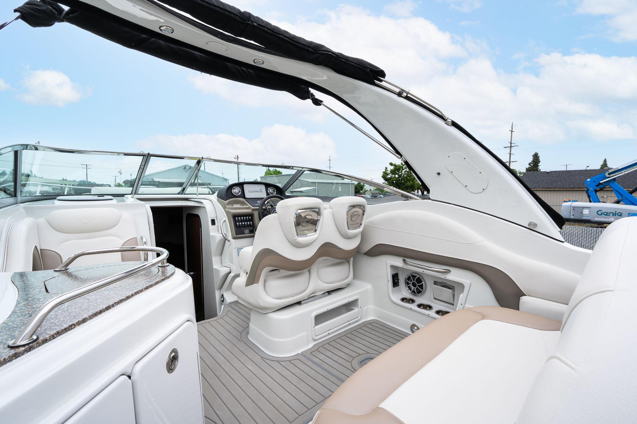 2022-crownline-264-cr-power-9821729-20250530162820017-1_XLARGE