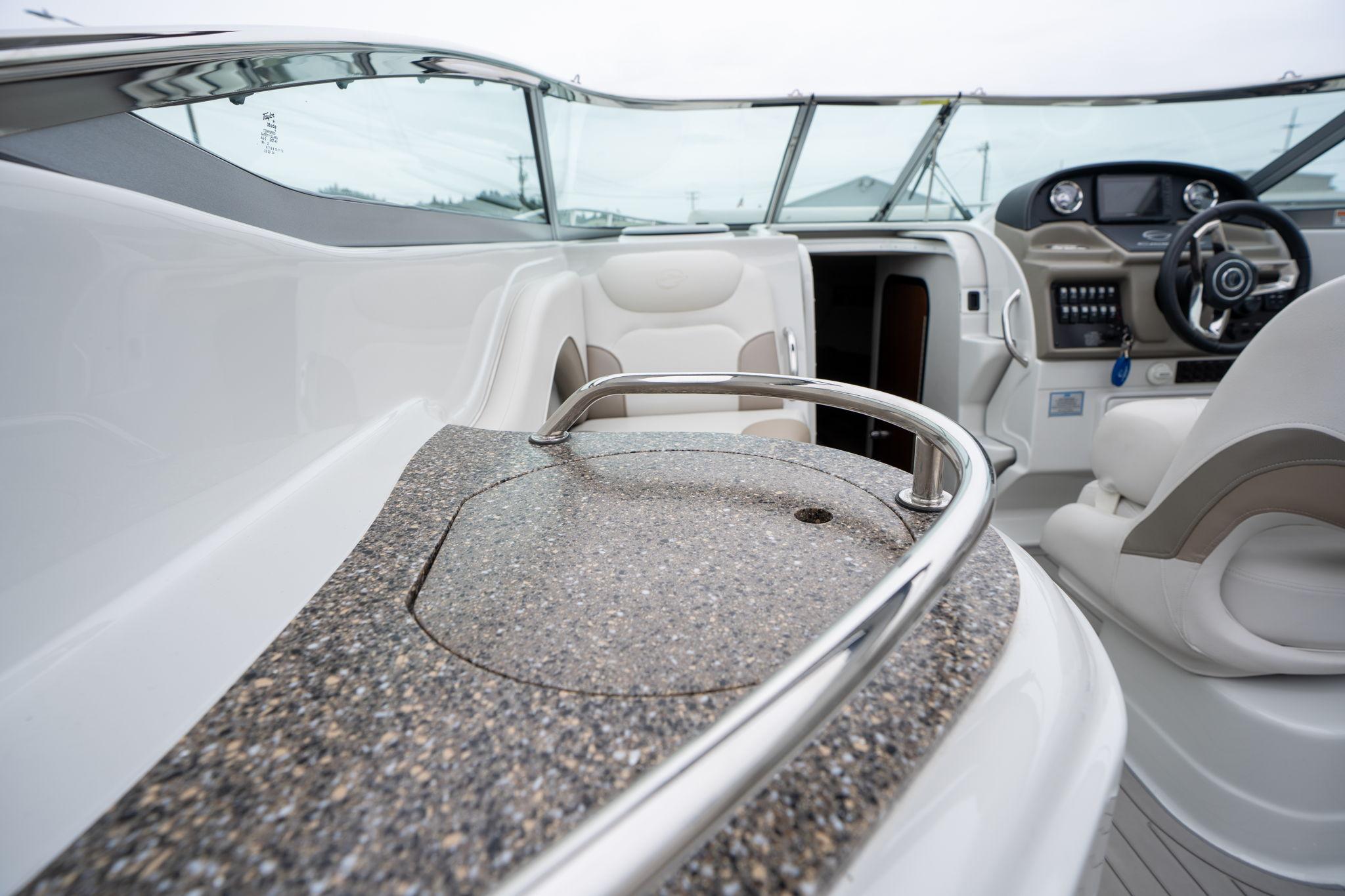 2022-crownline-264-cr-power-9821729-20250530162921313-1_XLARGE