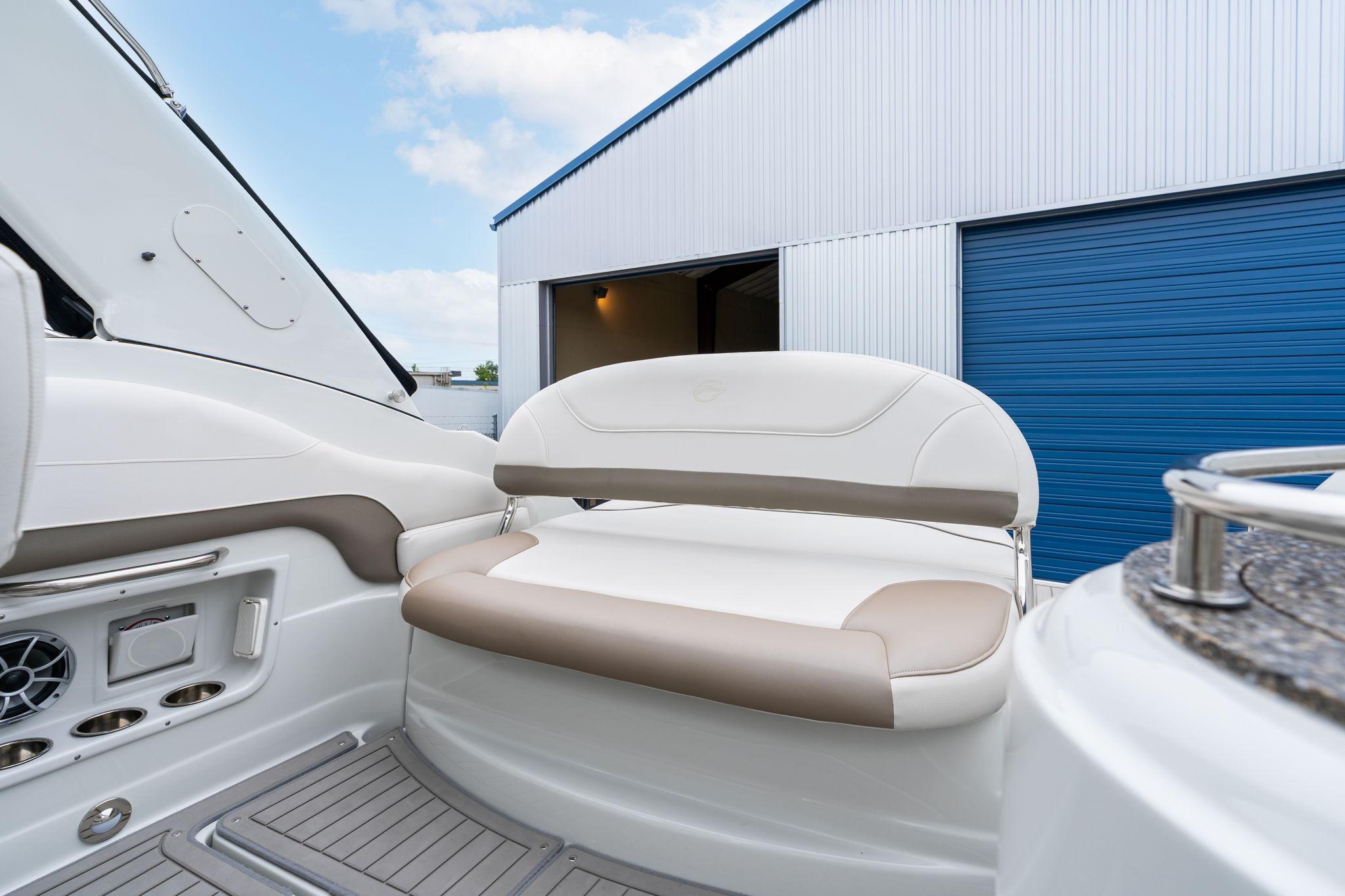 2022-crownline-264-cr-power-9821729-20250530162925914-1_XLARGE