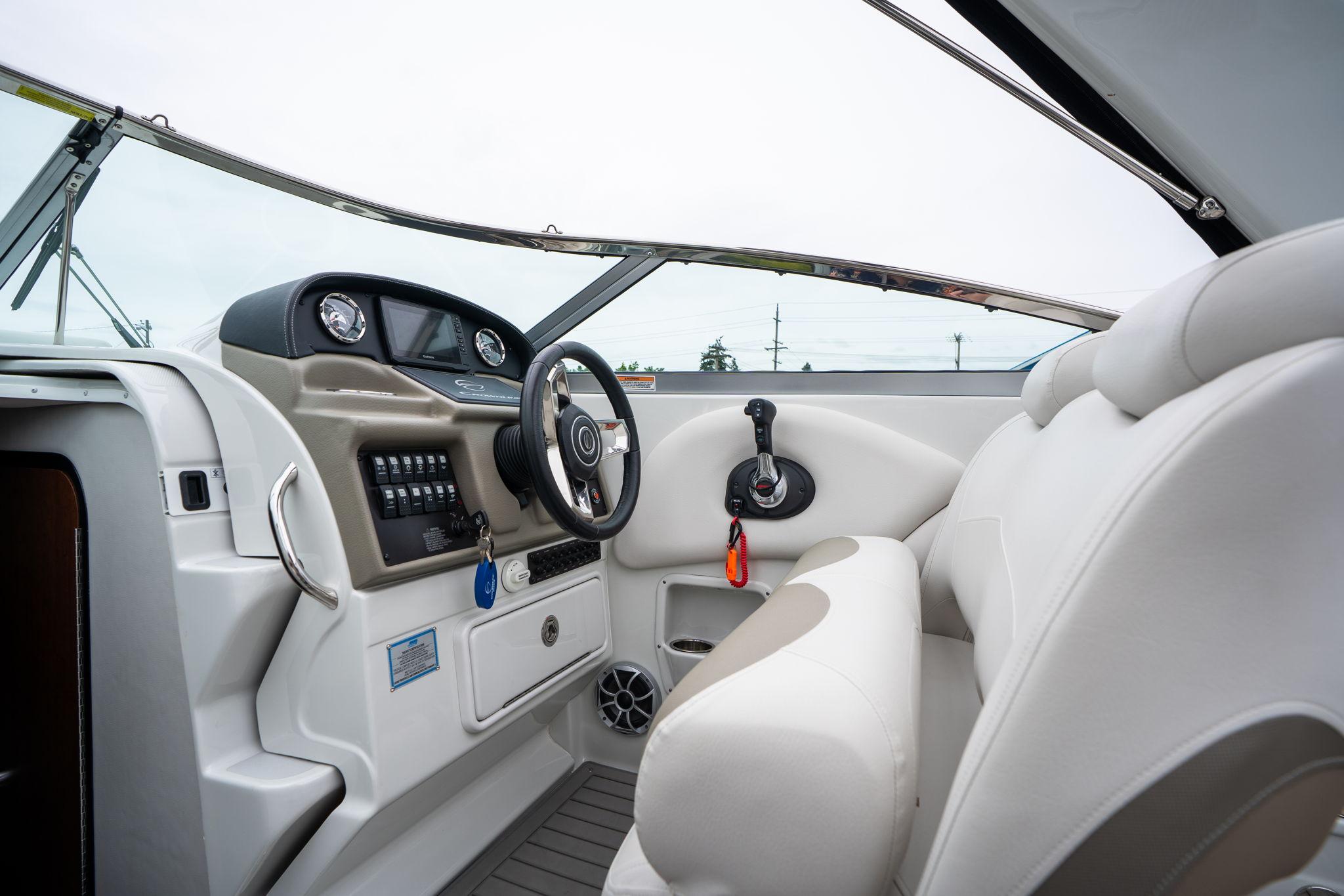 2022-crownline-264-cr-power-9821729-20250530162931310-1_XLARGE