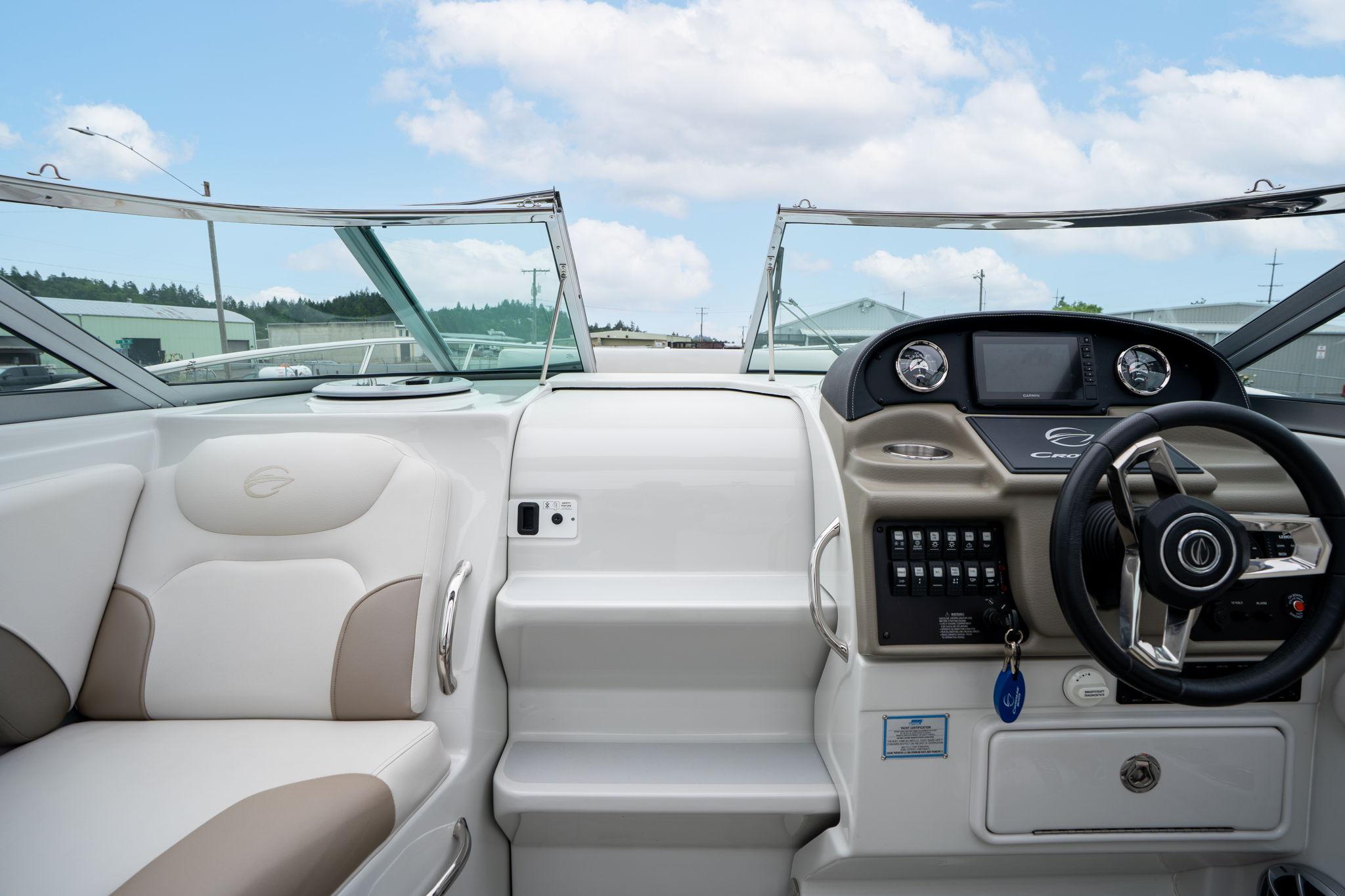 2022-crownline-264-cr-power-9821729-20250530163229778-1_XLARGE