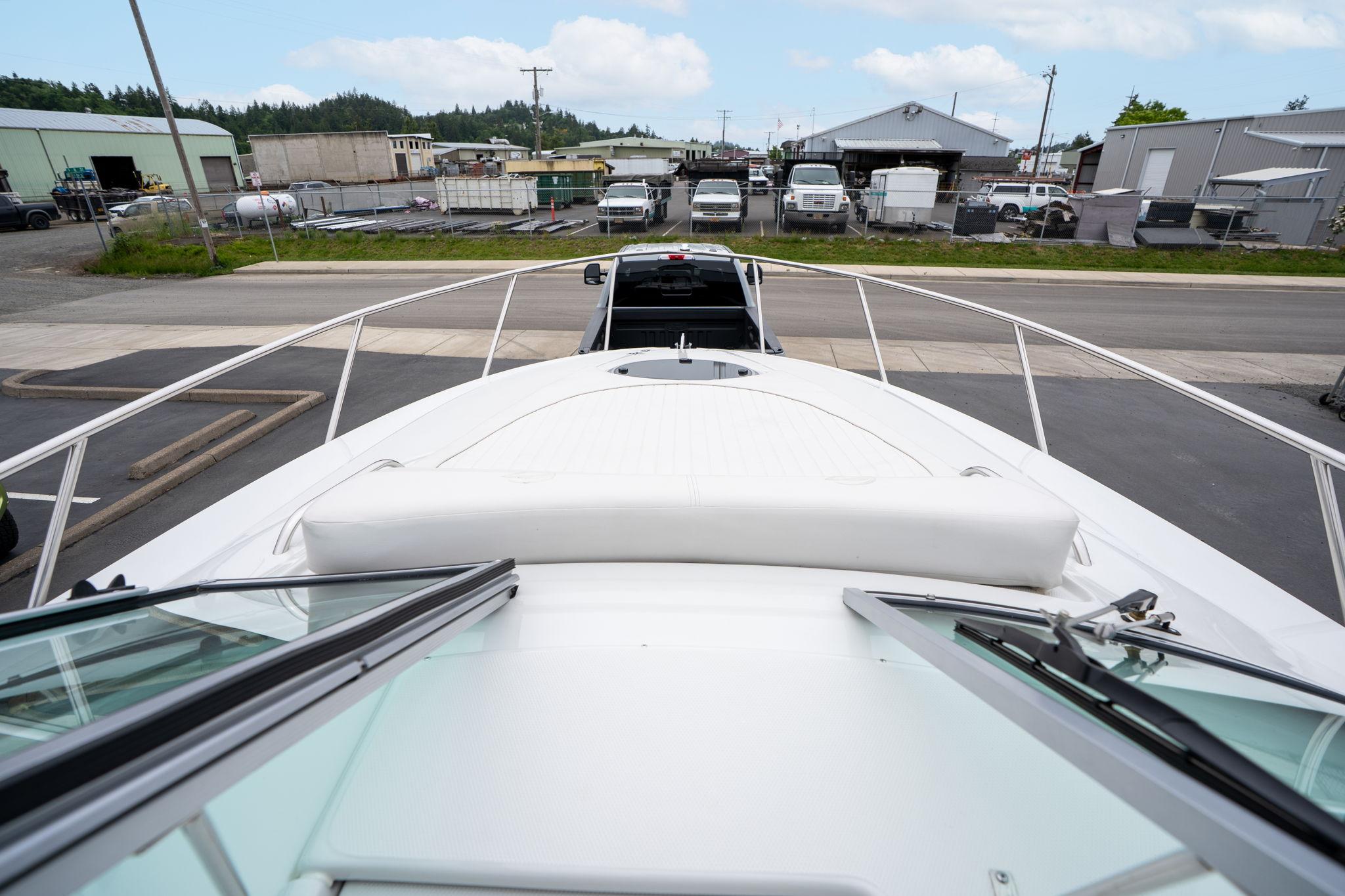 2022-crownline-264-cr-power-9821729-20250530163231869-1_XLARGE