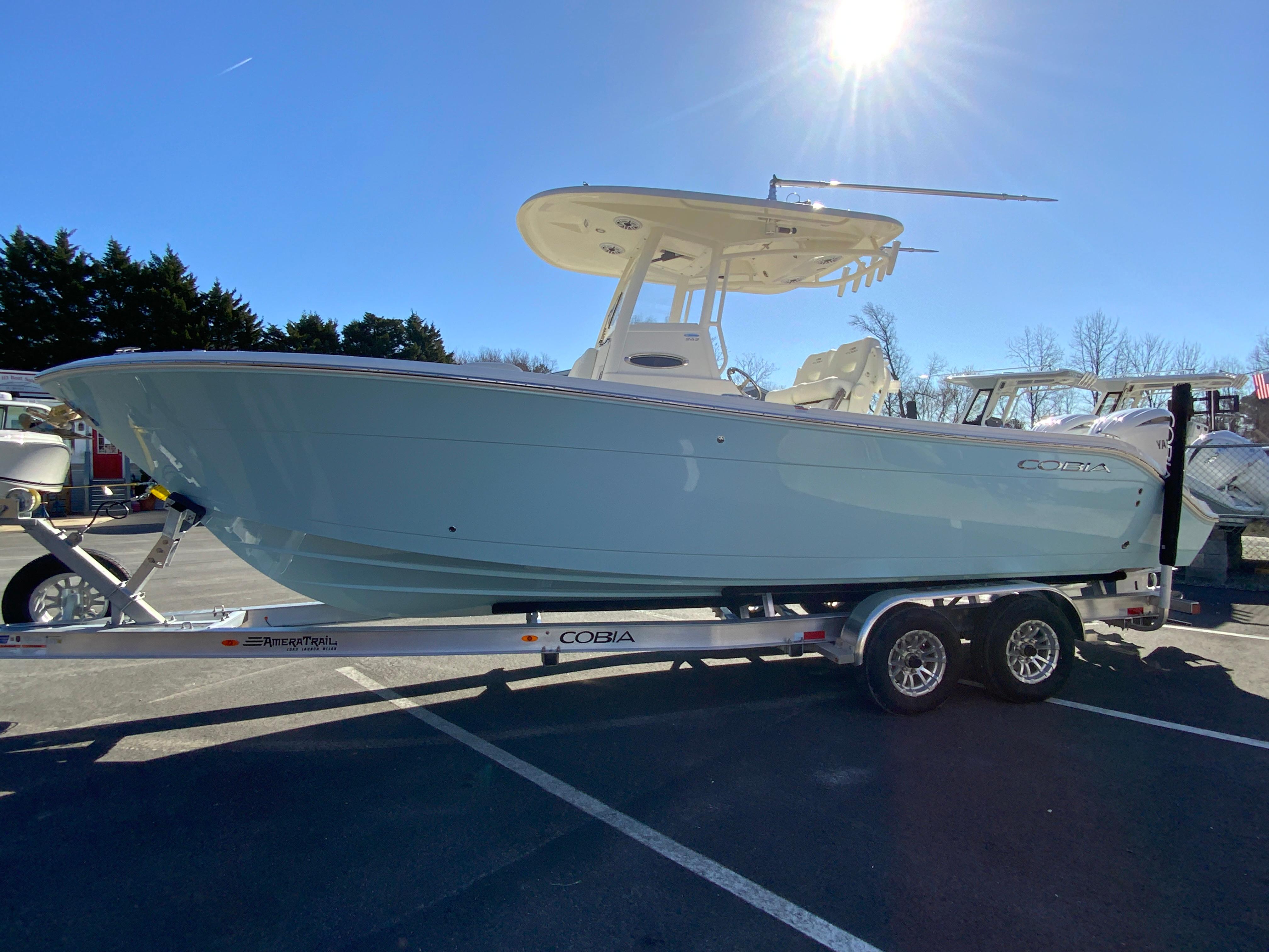 2024 Cobia 262 Center Console-7