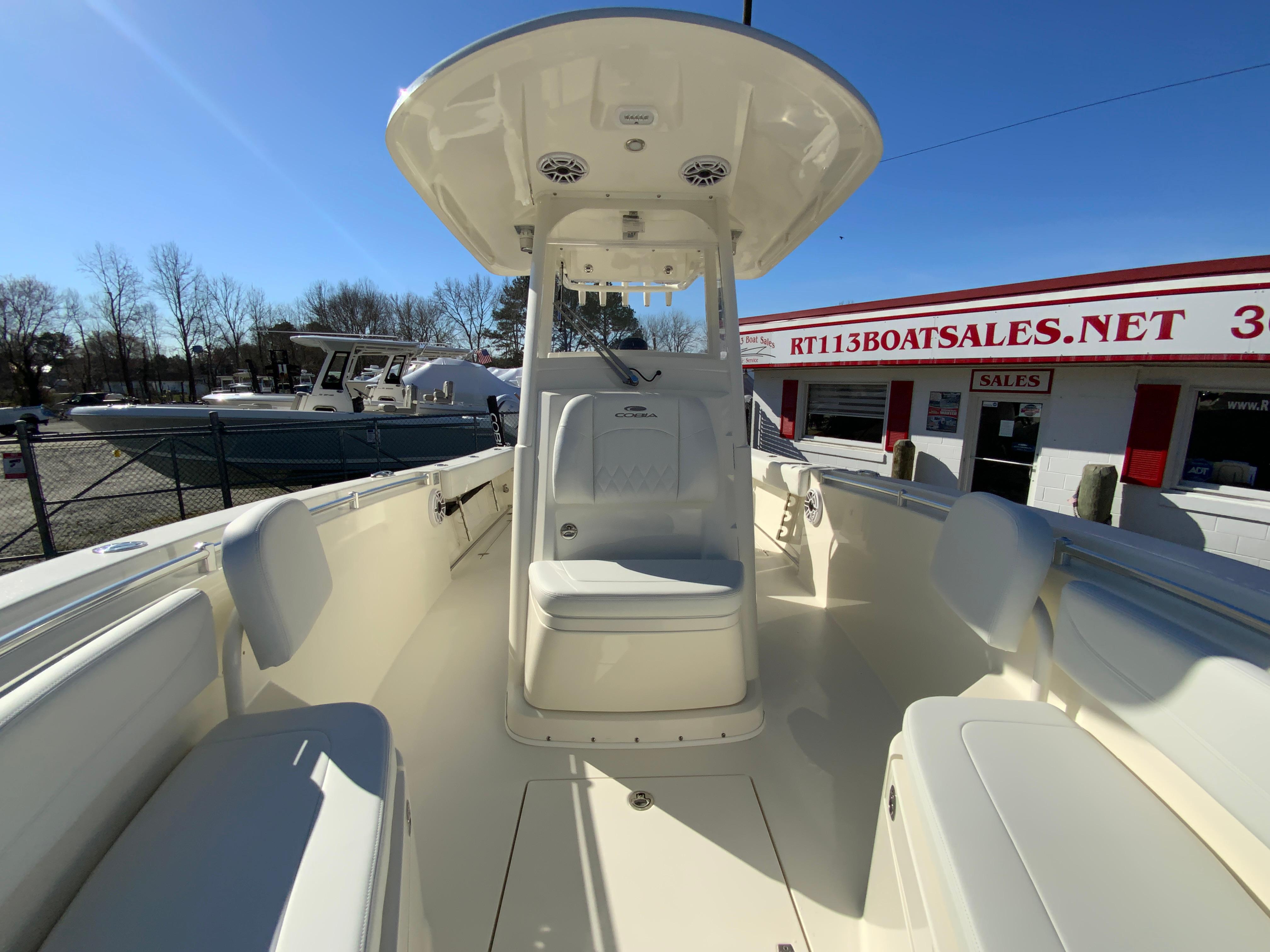 2024 Cobia 262 Center Console-32