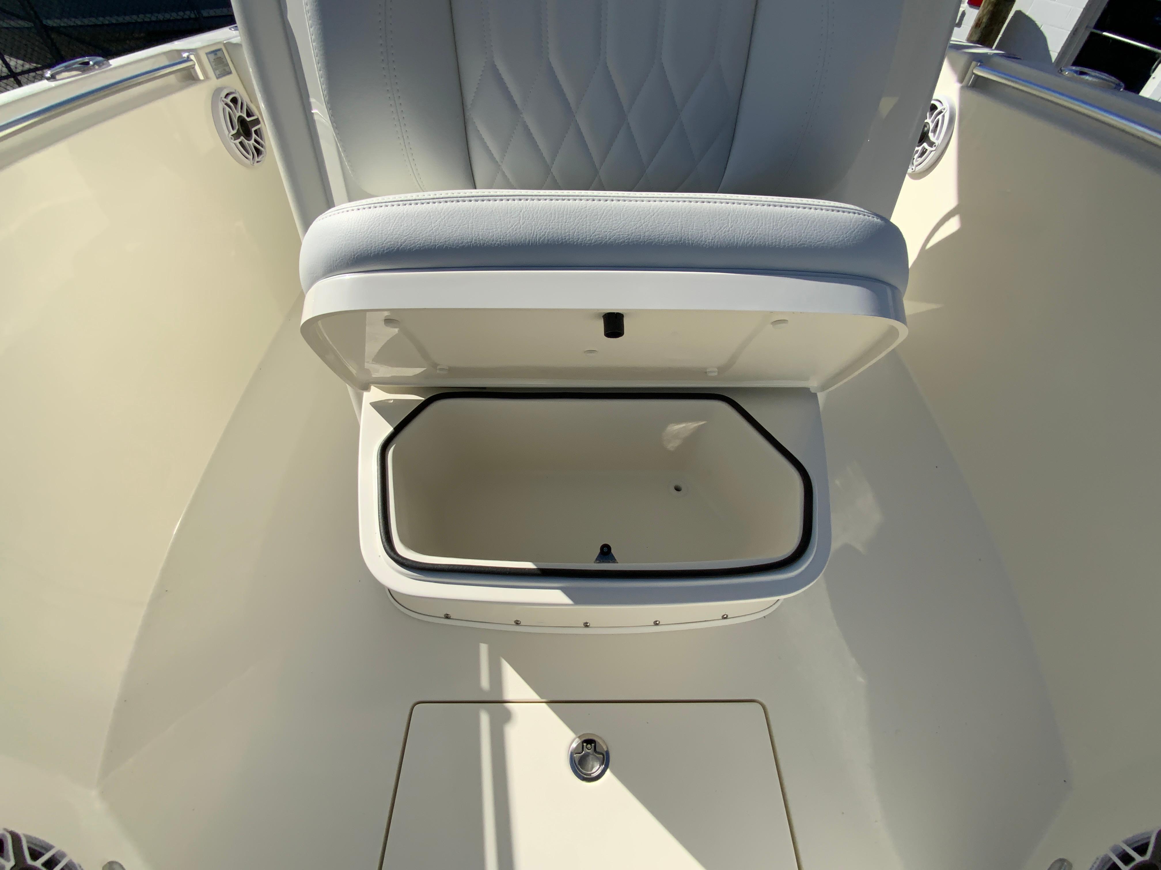 2024 Cobia 262 Center Console-34