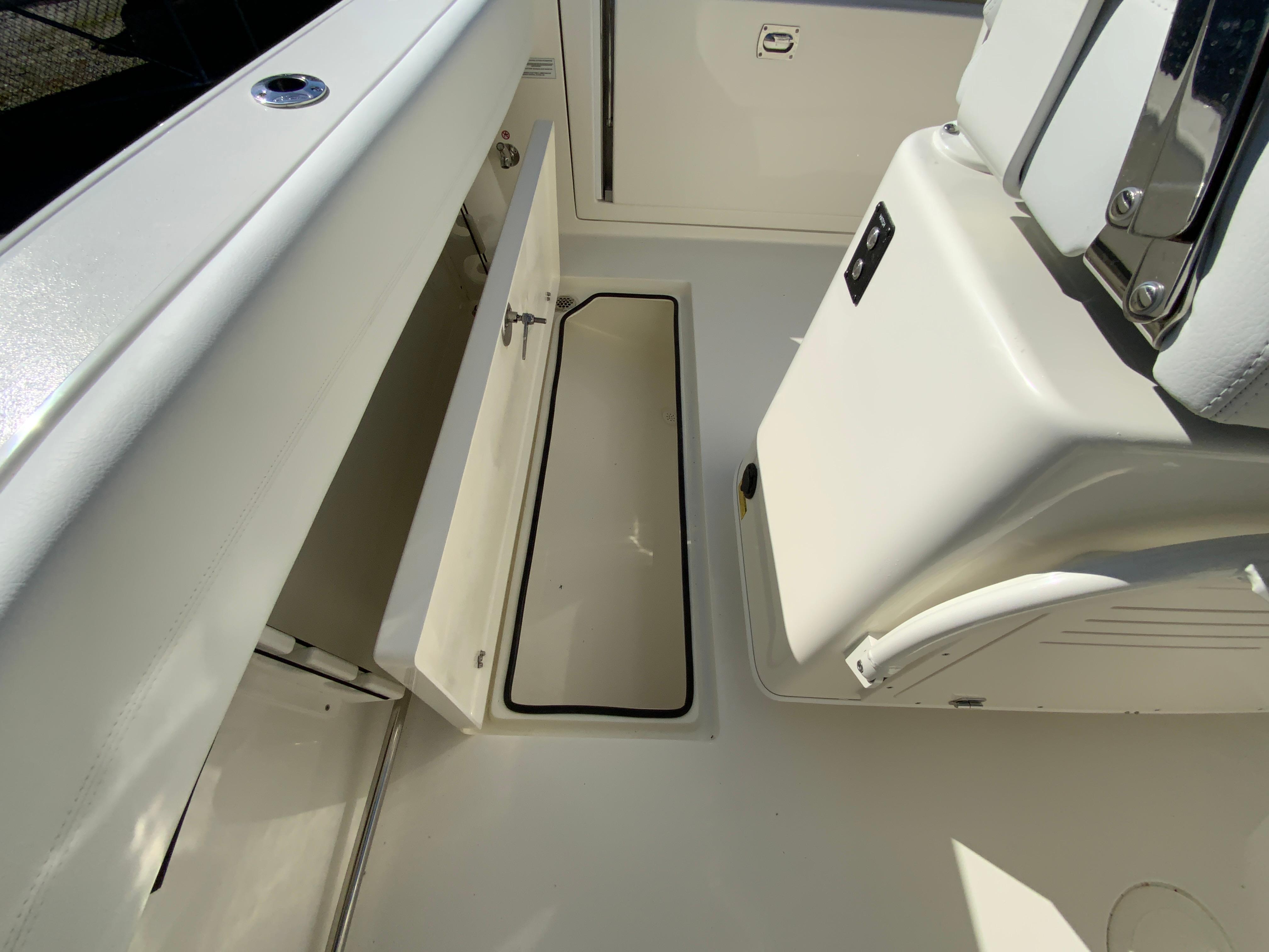 2024 Cobia 262 Center Console-41