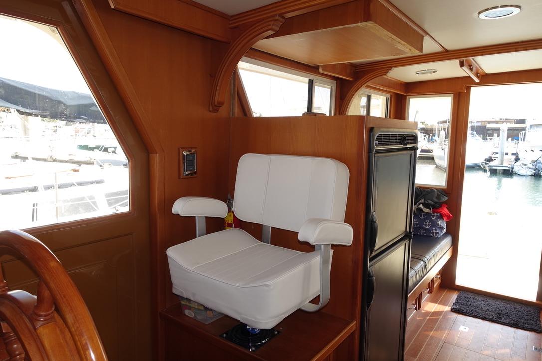NEW HELM SEAT