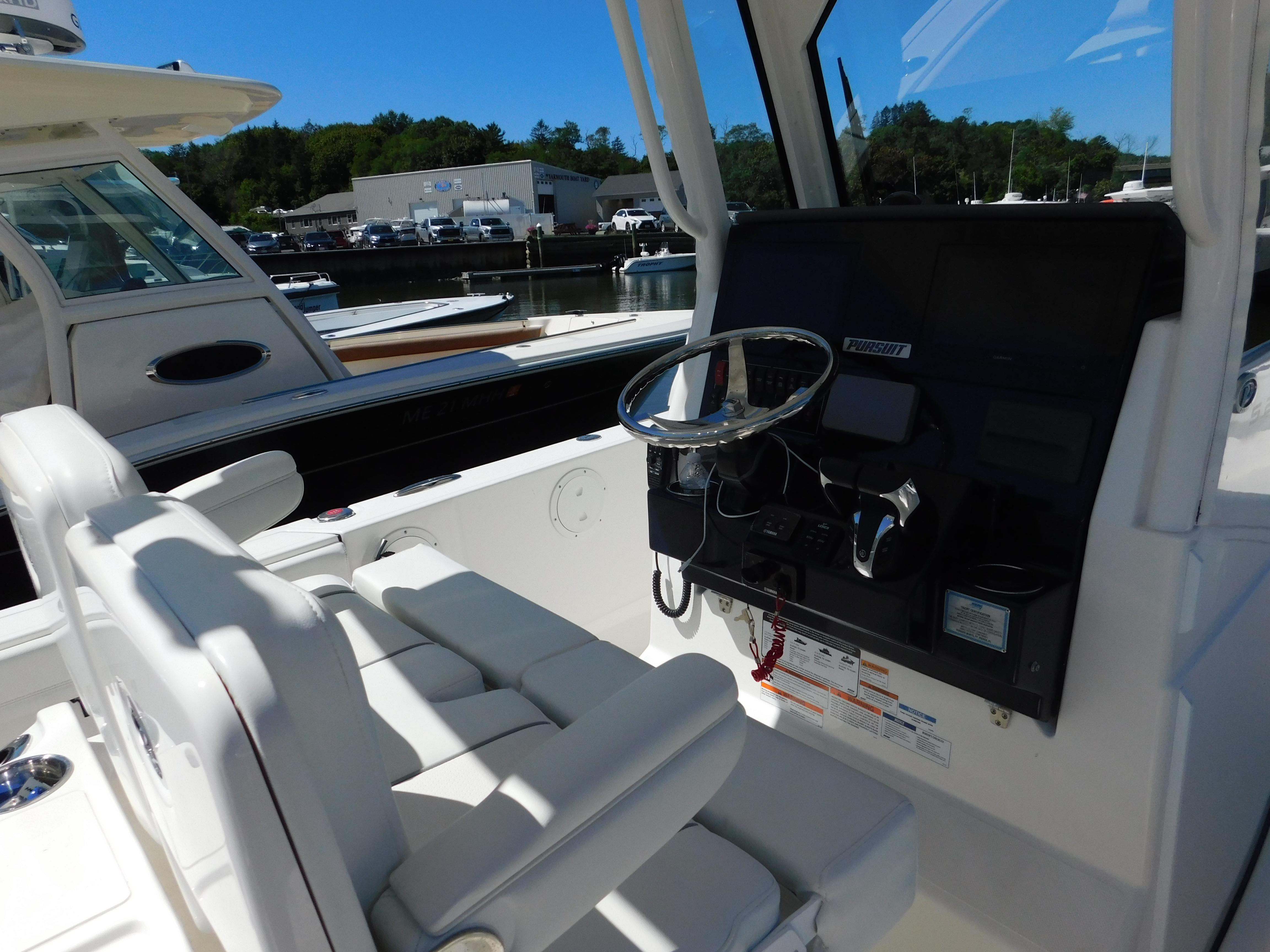 Yacht for Sale 26 Pursuit Yachts Yarmouth, ME Denison Yacht Sales