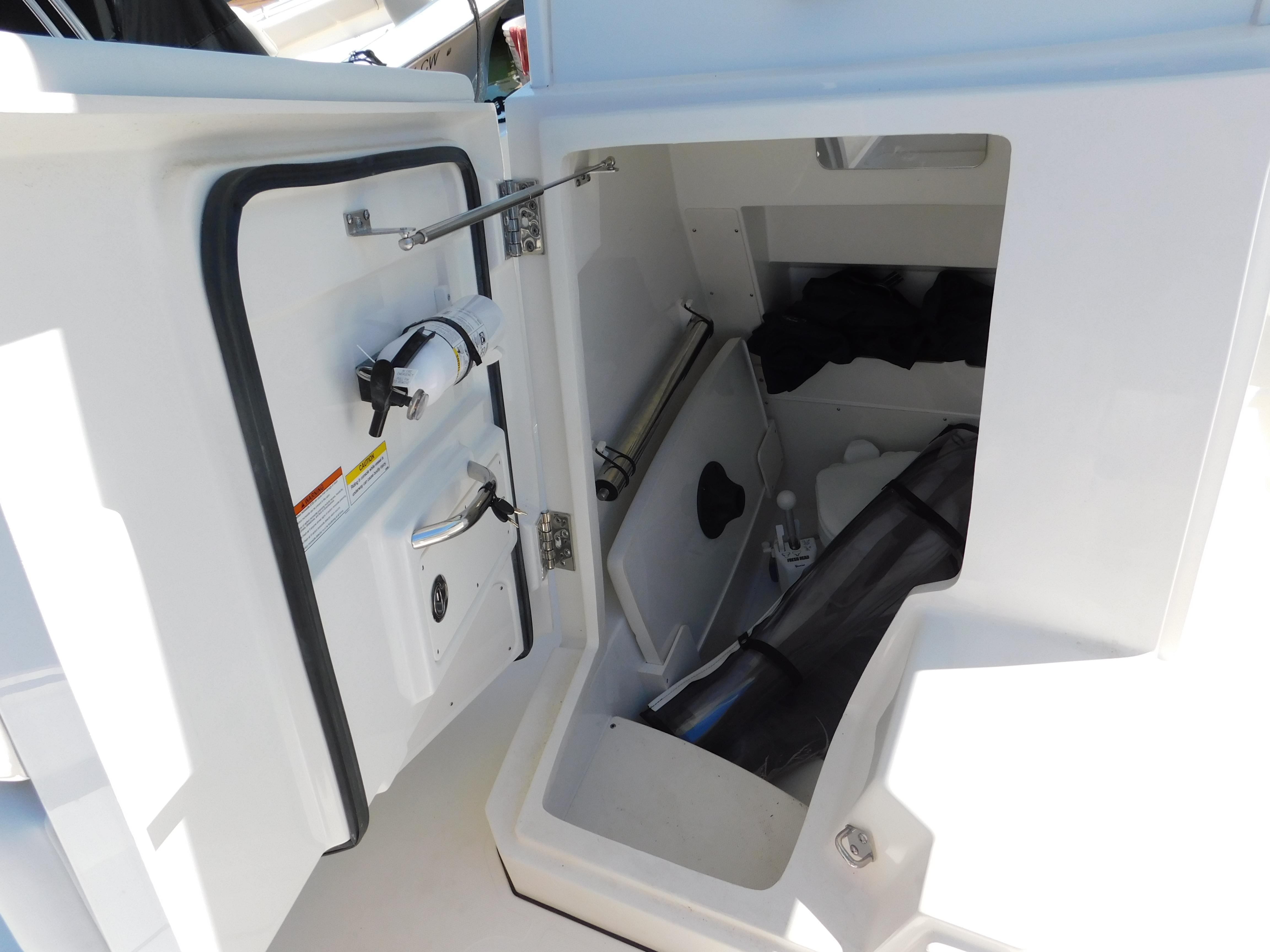 Yacht for Sale 26 Pursuit Yachts Yarmouth, ME Denison Yacht Sales