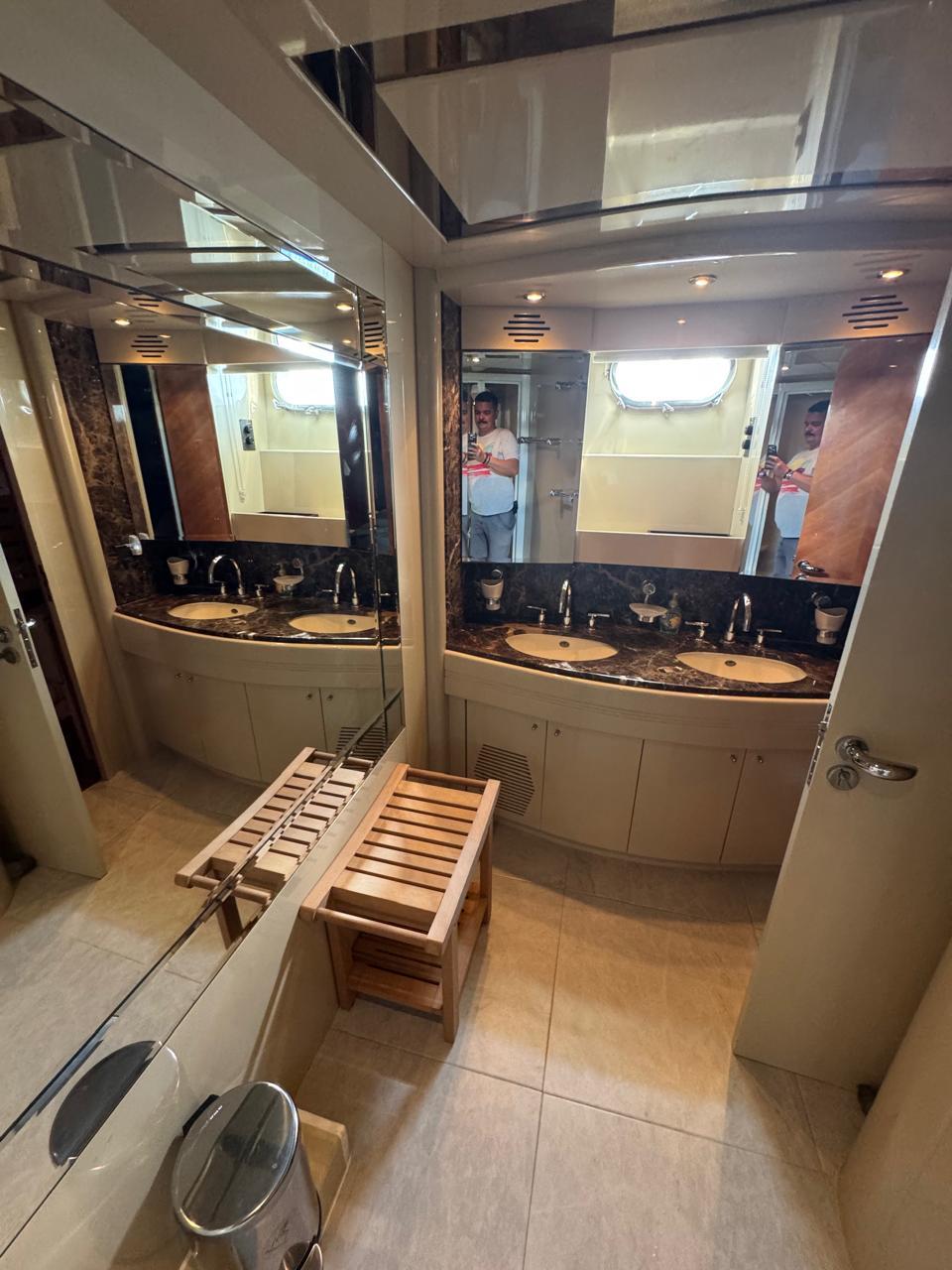 Azimut-Ultimate 1998 -FL-US-5671749 | Thumbnail