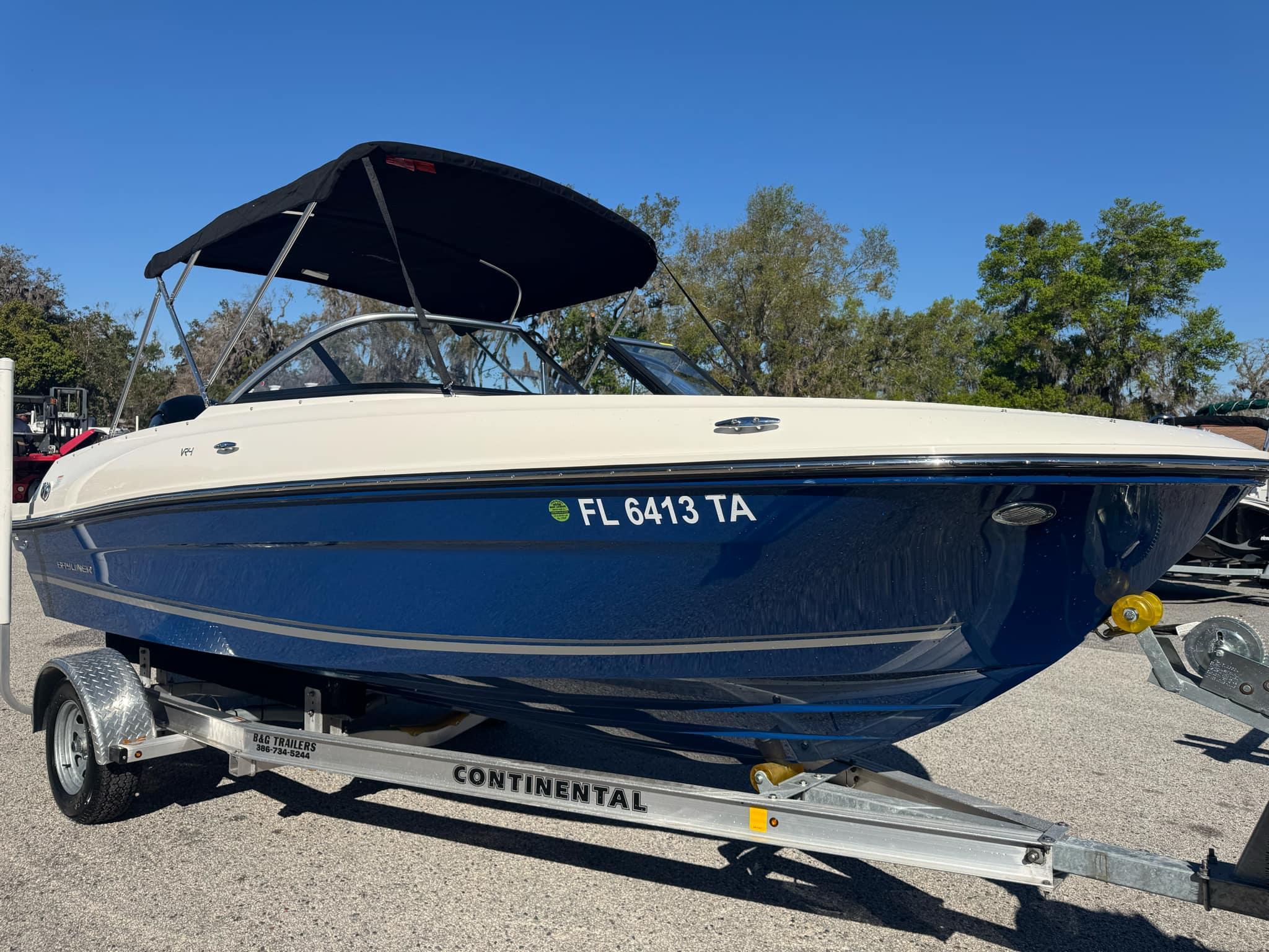 2021 Bayliner VR4 Bowrider OB-2