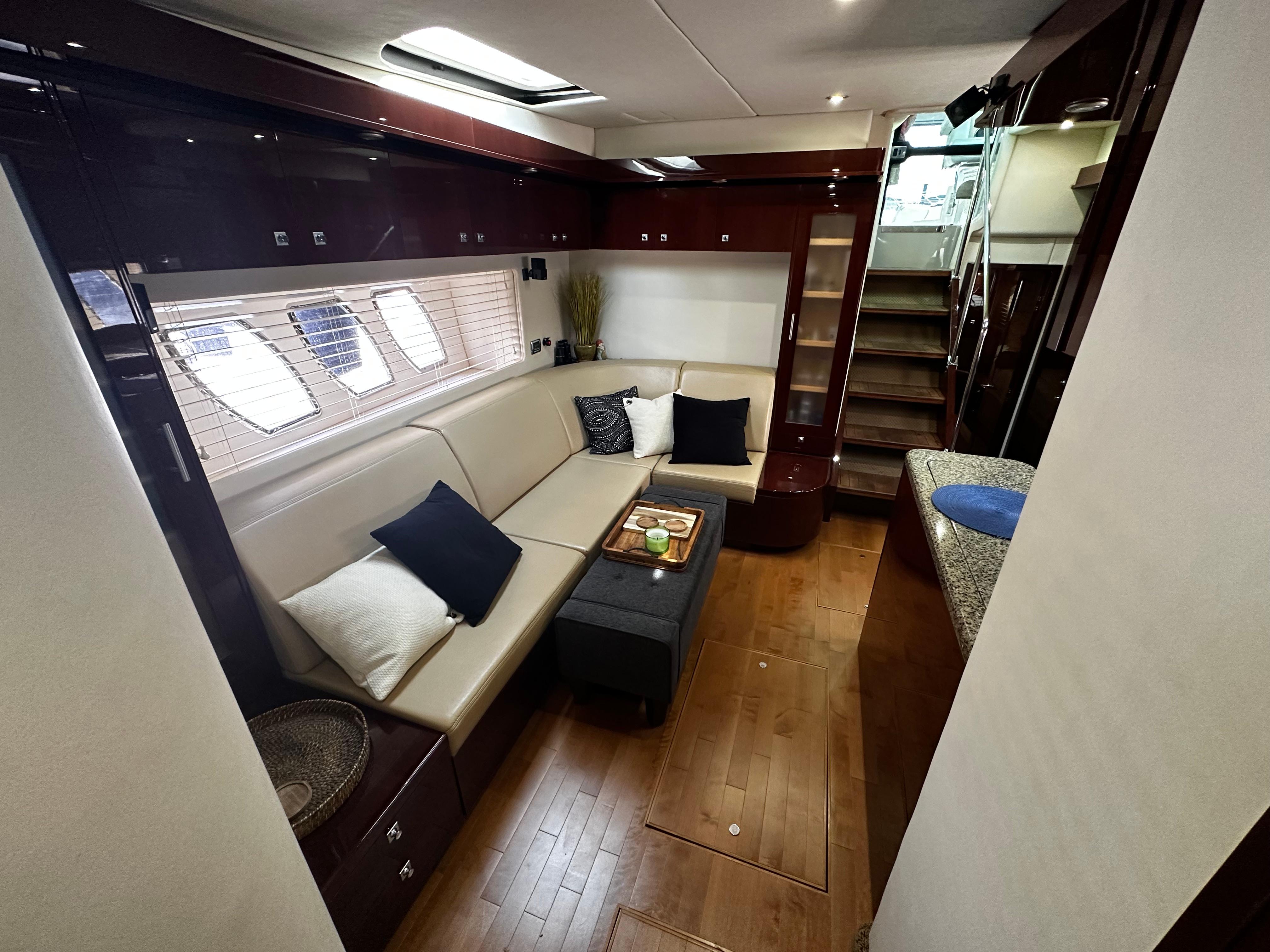 2009-sea-ray-580-sundancer-power-9771764-20250425091406867-1_XLARGE