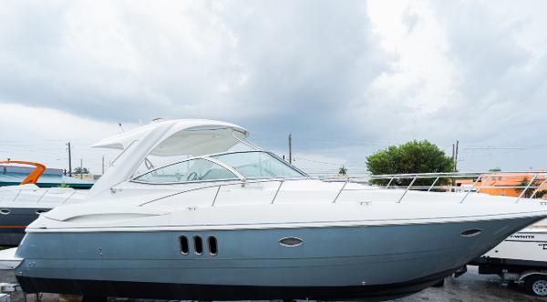 Photo of 2008 Cruisers 42'
