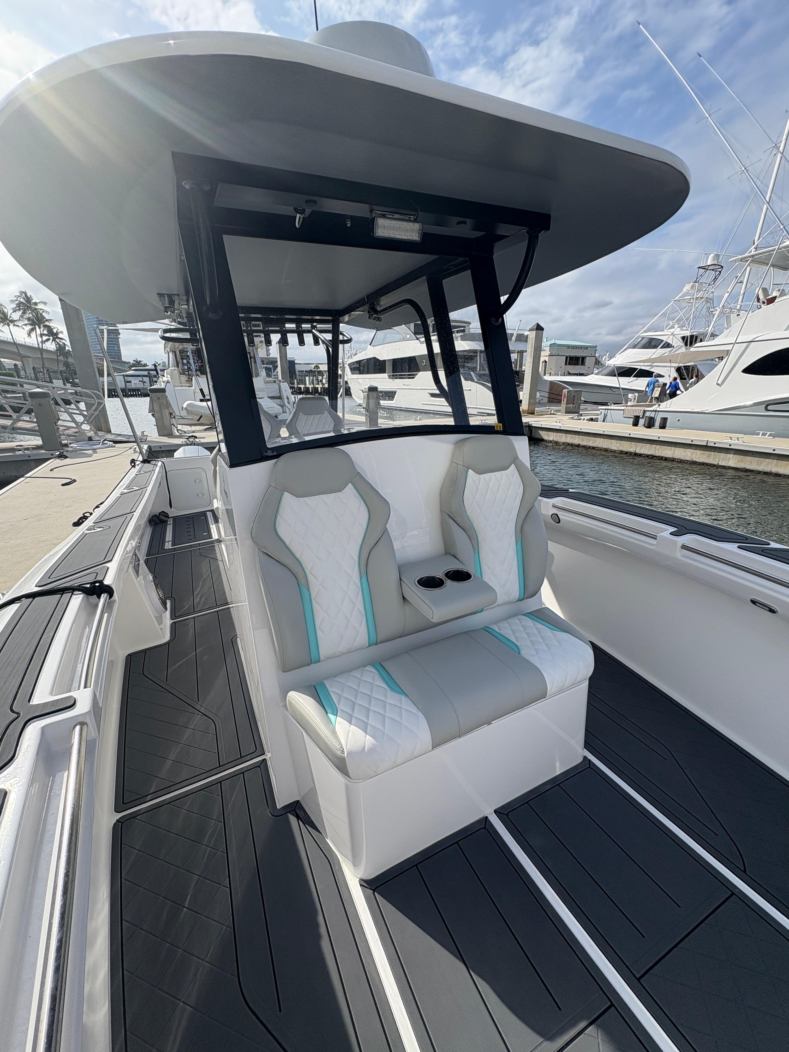 Hammer Yachts-HammerCat 30 2025-Hull 106 FL-US-9311767 | Thumbnail